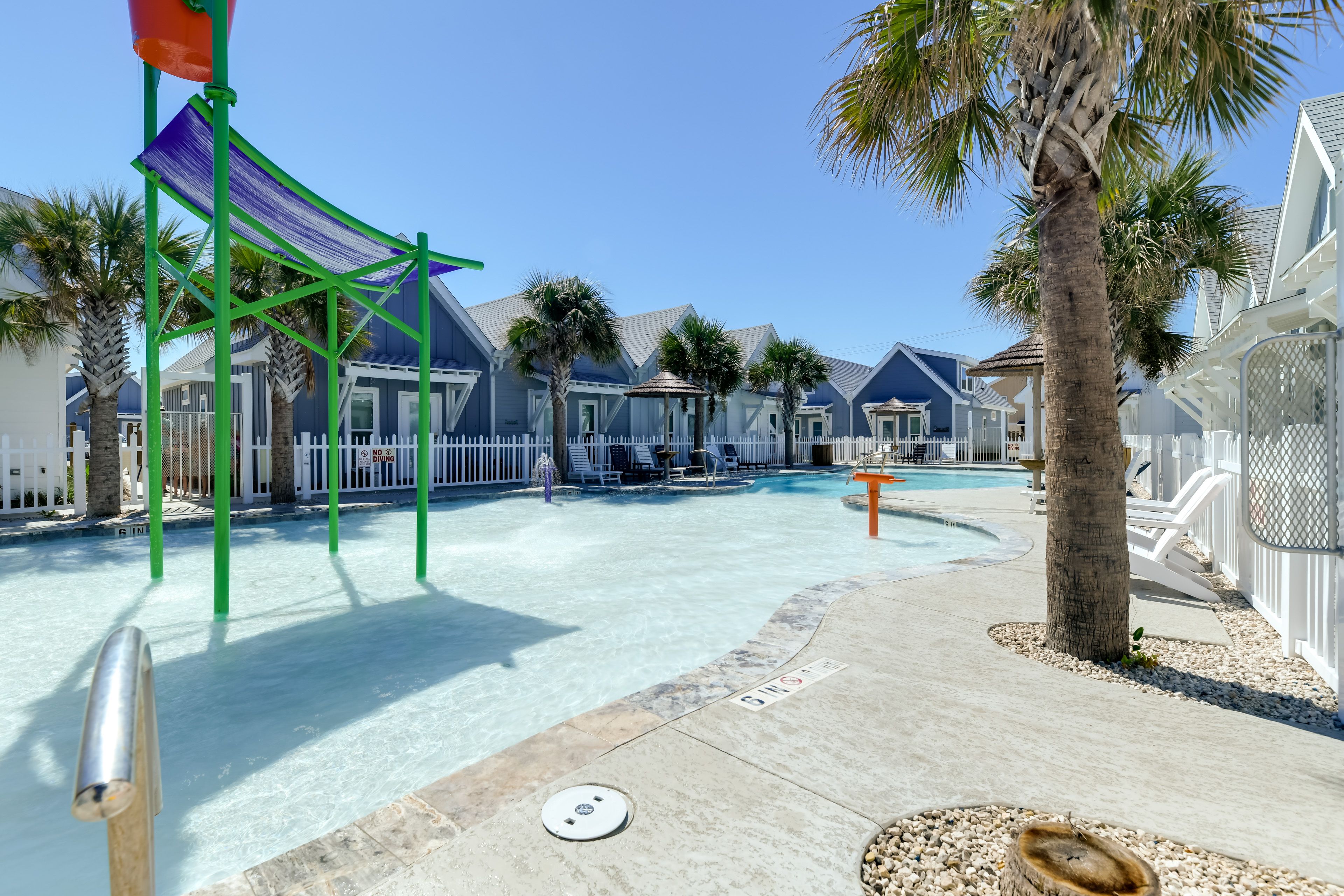 Smuggler's Cove | Community Amenities