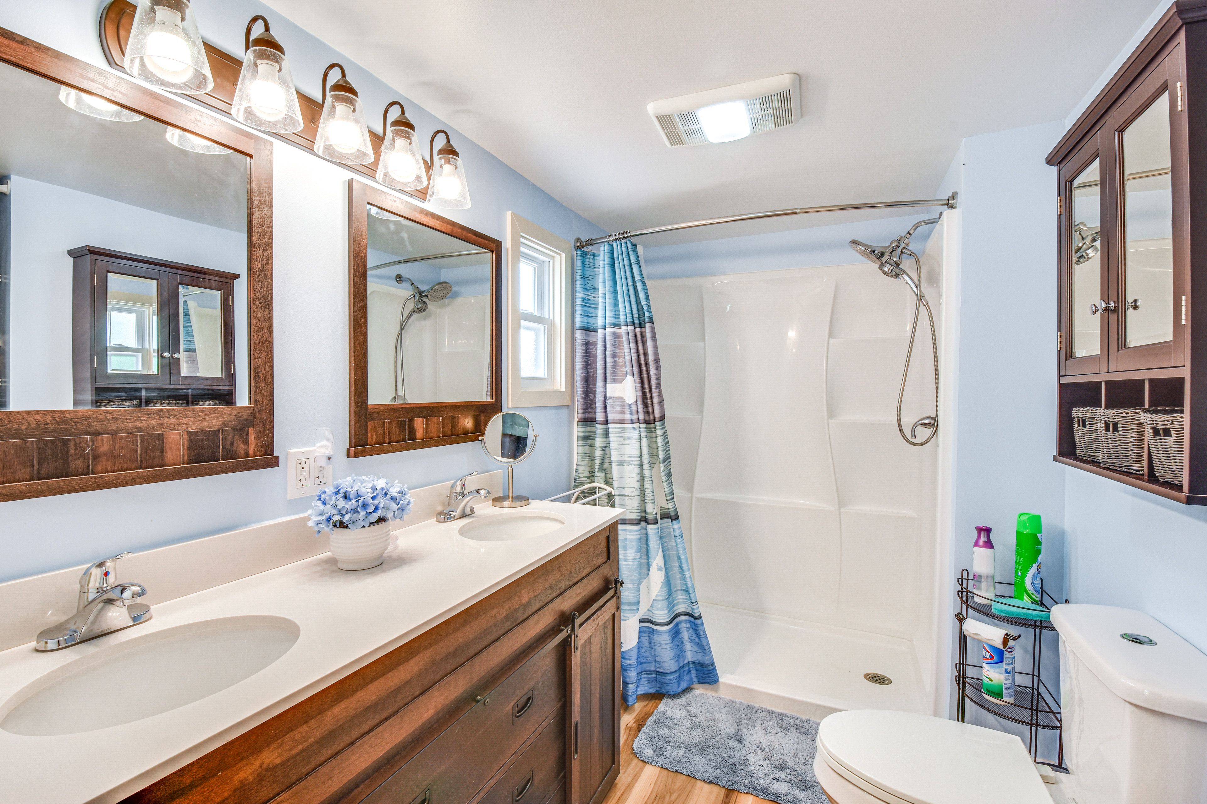 En-Suite Bathroom