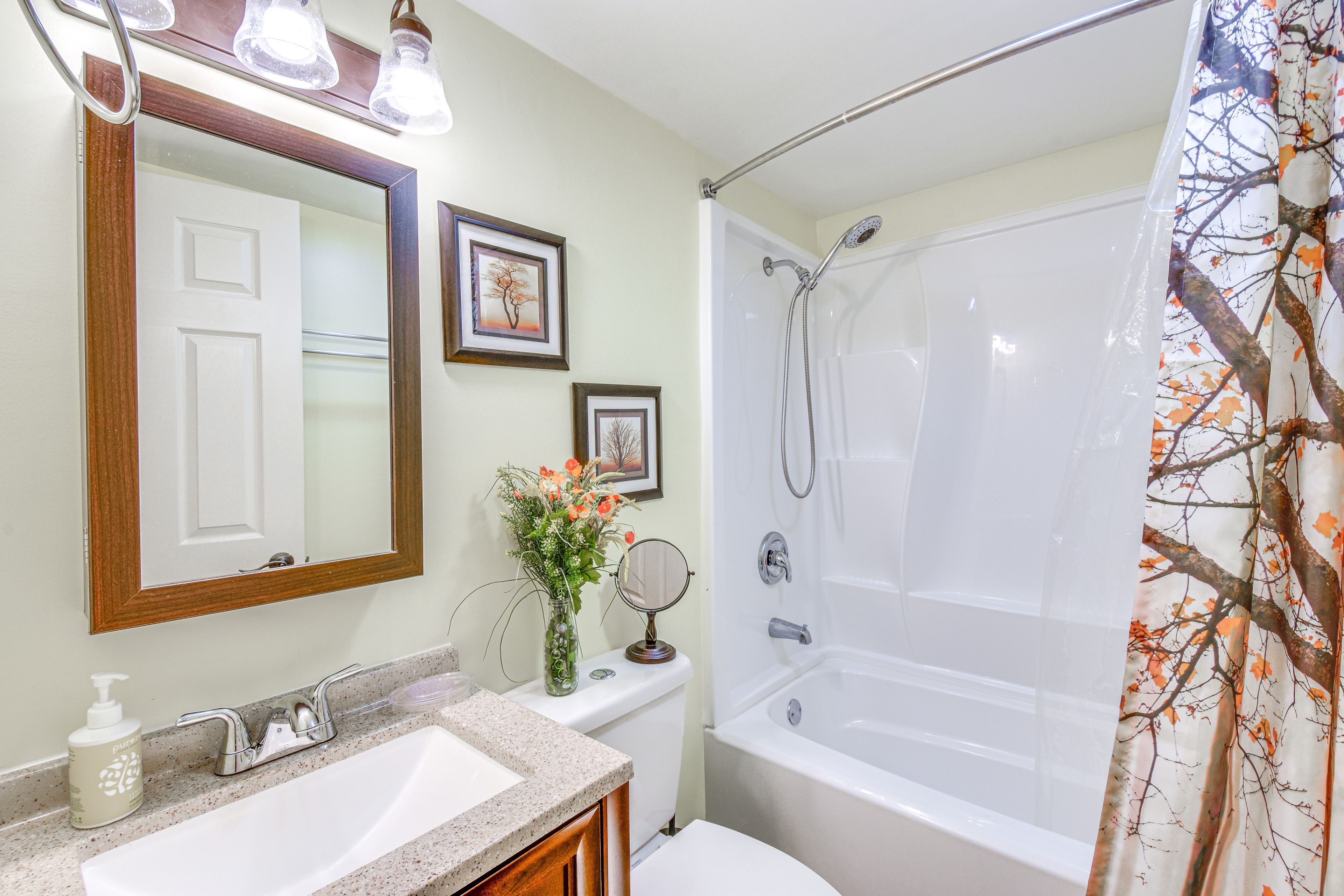Full Bathroom