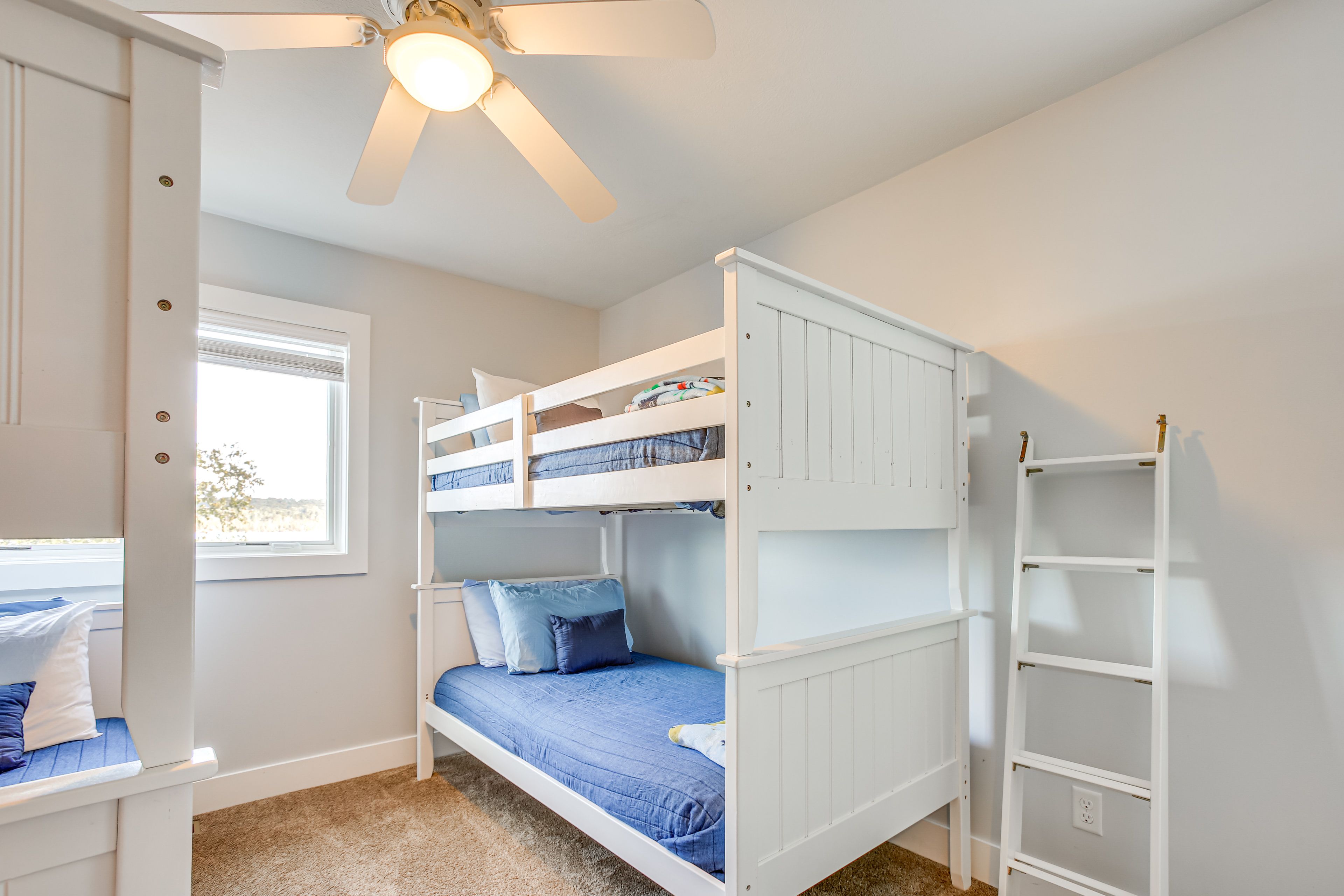 Bedroom 5 | 2 Twin Bunk Beds | Smart TV | 2nd Floor