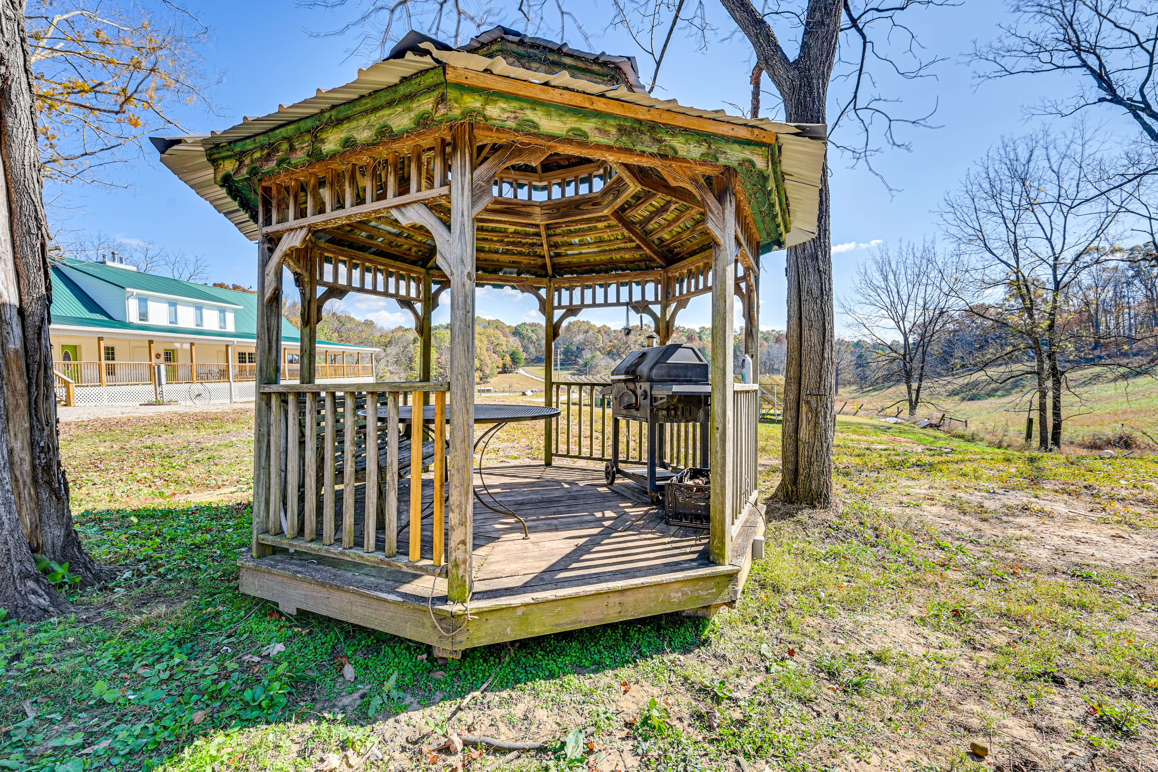 Private Gazebo w/ Charcoal Grill
