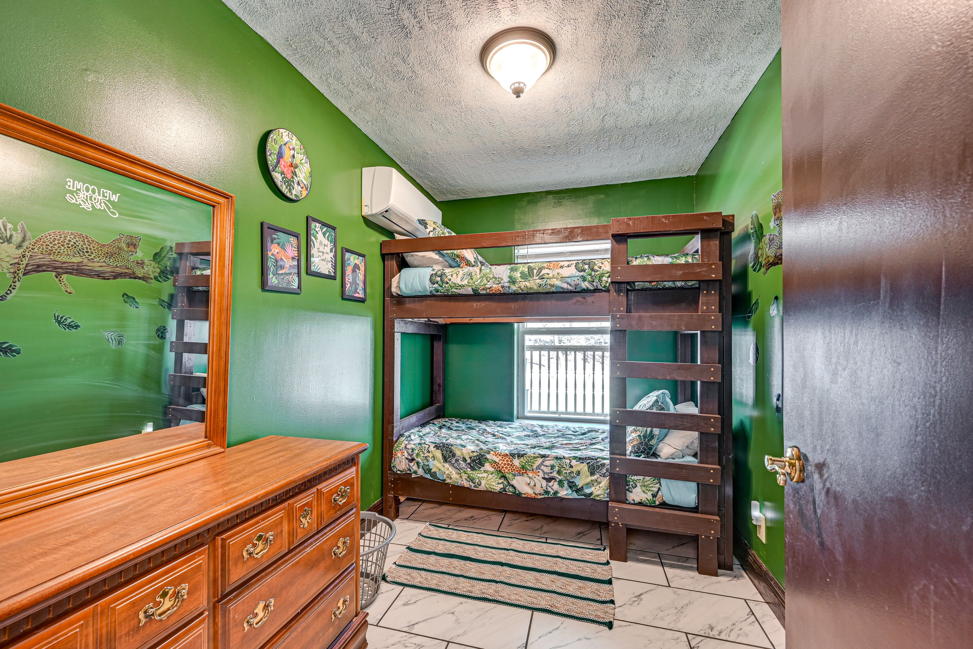 Bedroom 4 | Twin Bunk Bed | 1st Floor