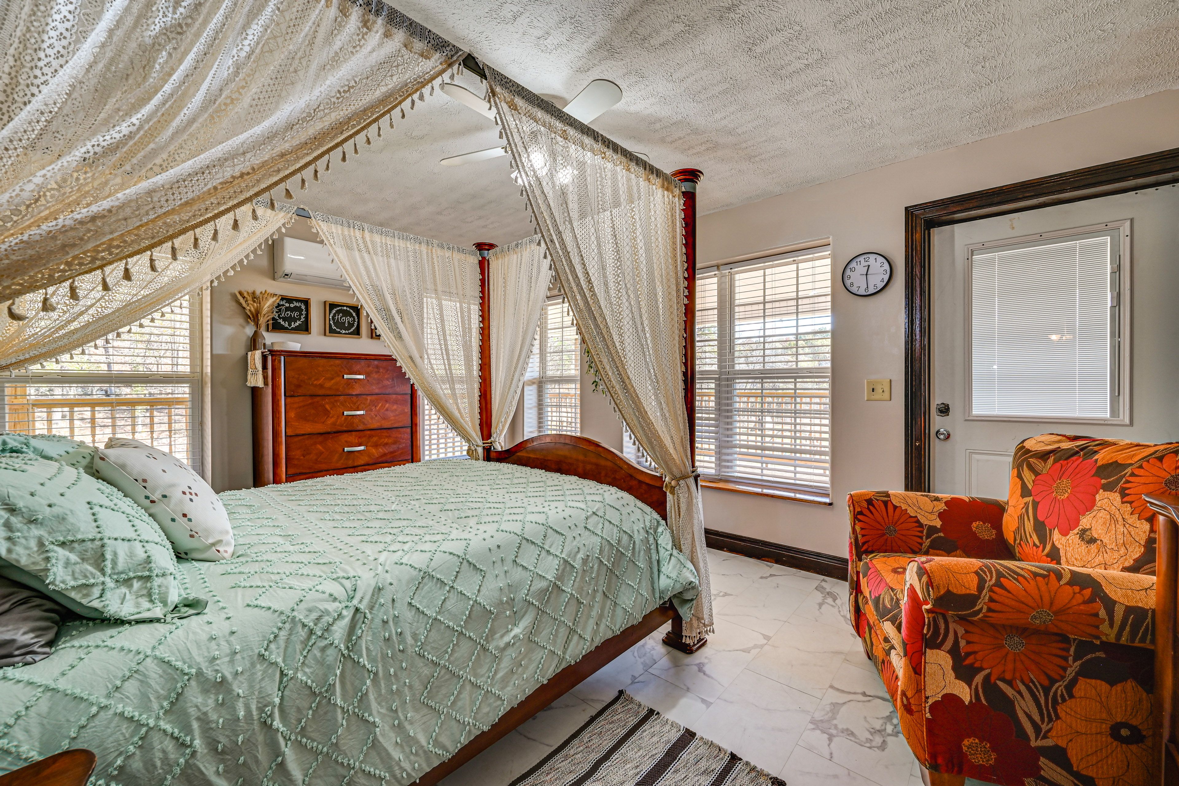 Bedroom 2 | Queen Bed | 1st Floor