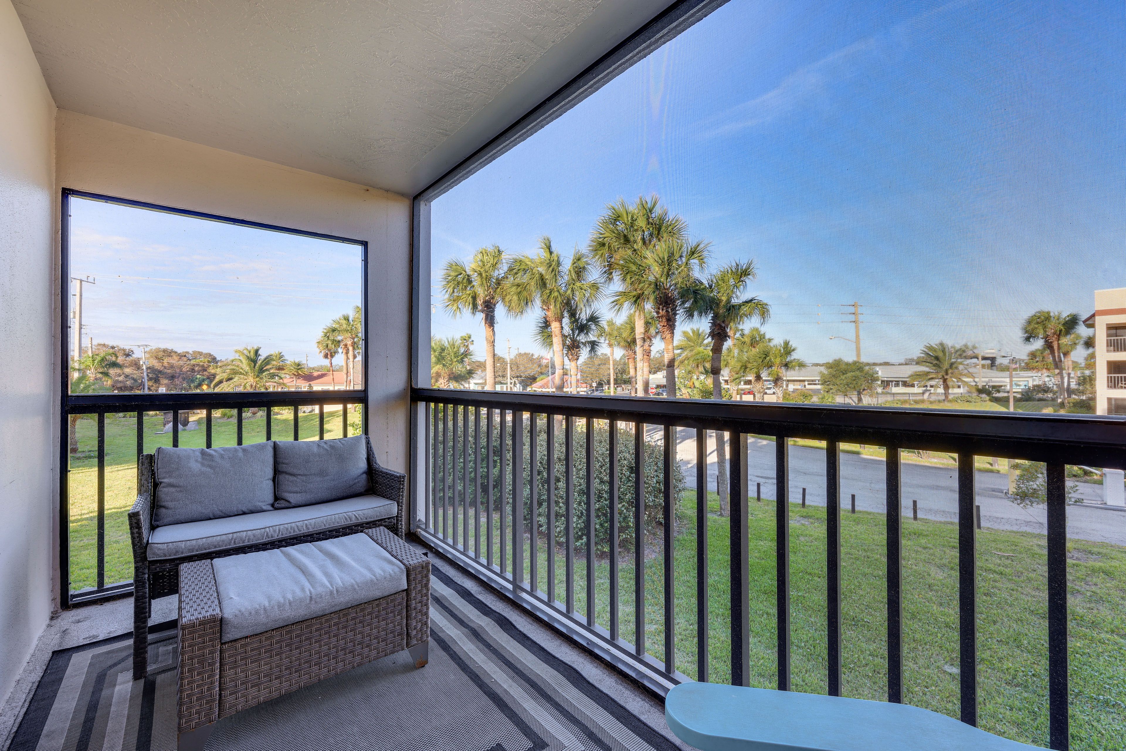 Private Balcony | Outdoor Seating