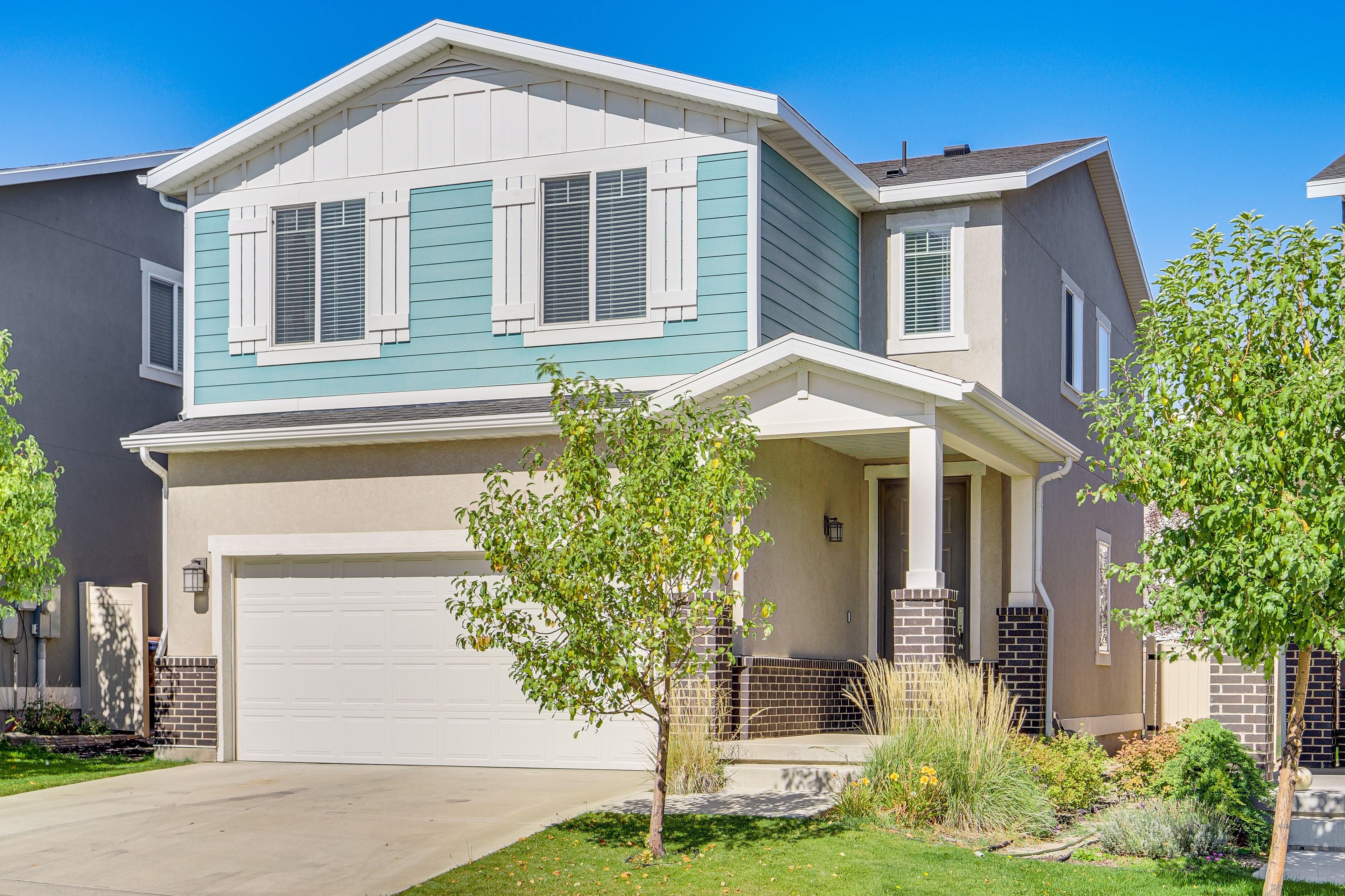 Home Exterior | Garage Access | Fenced Backyard