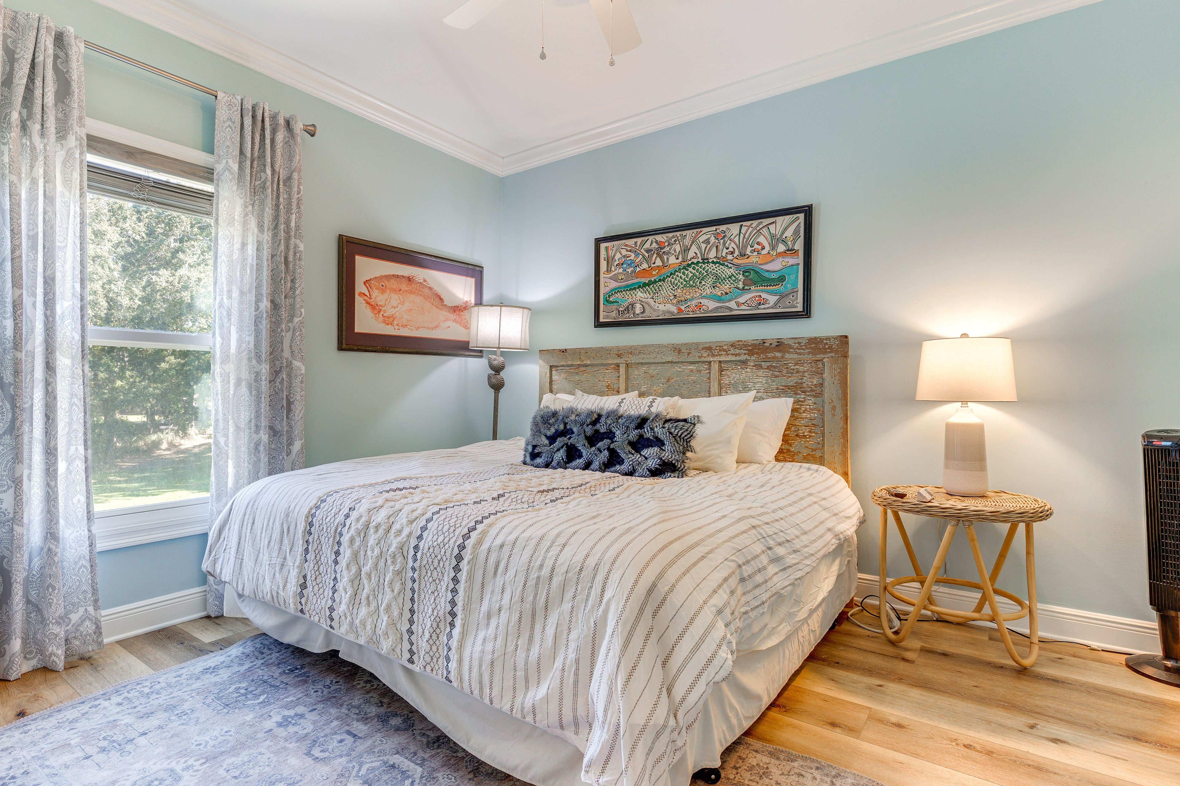 Bedroom 1 | King Bed