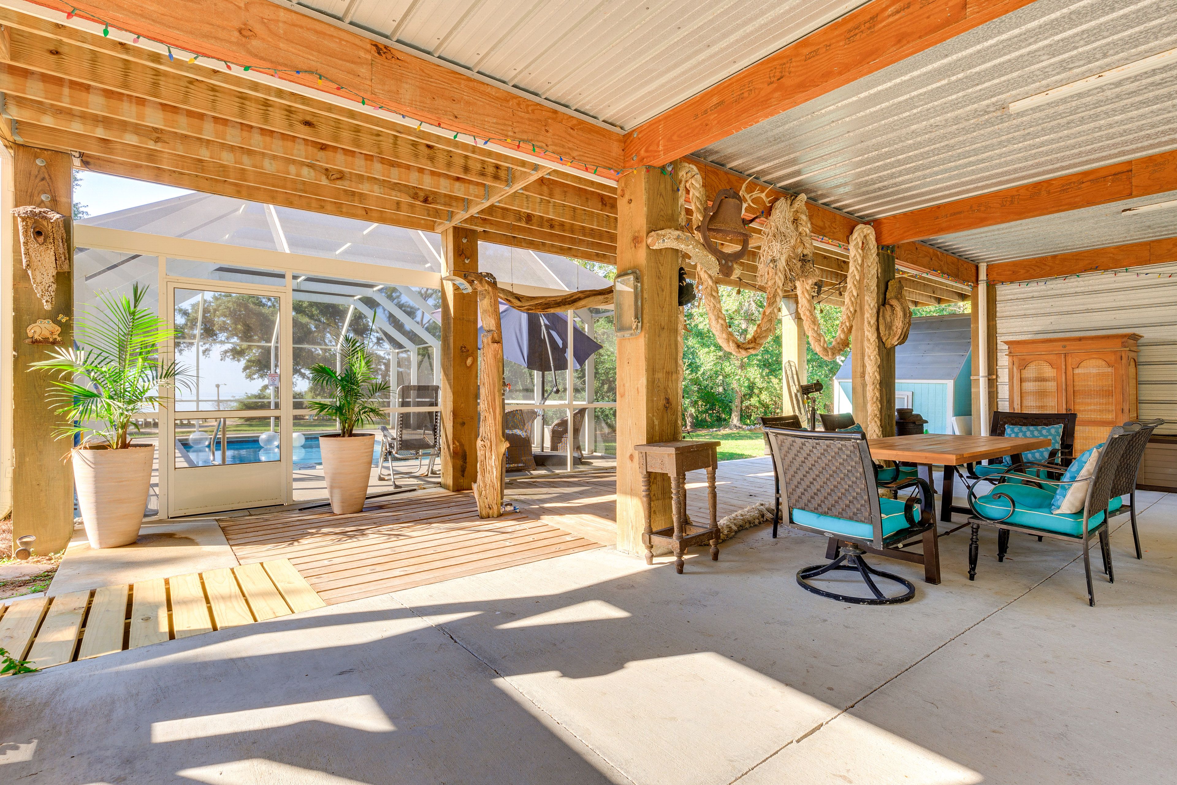 Covered Patio | Outdoor Dining Area