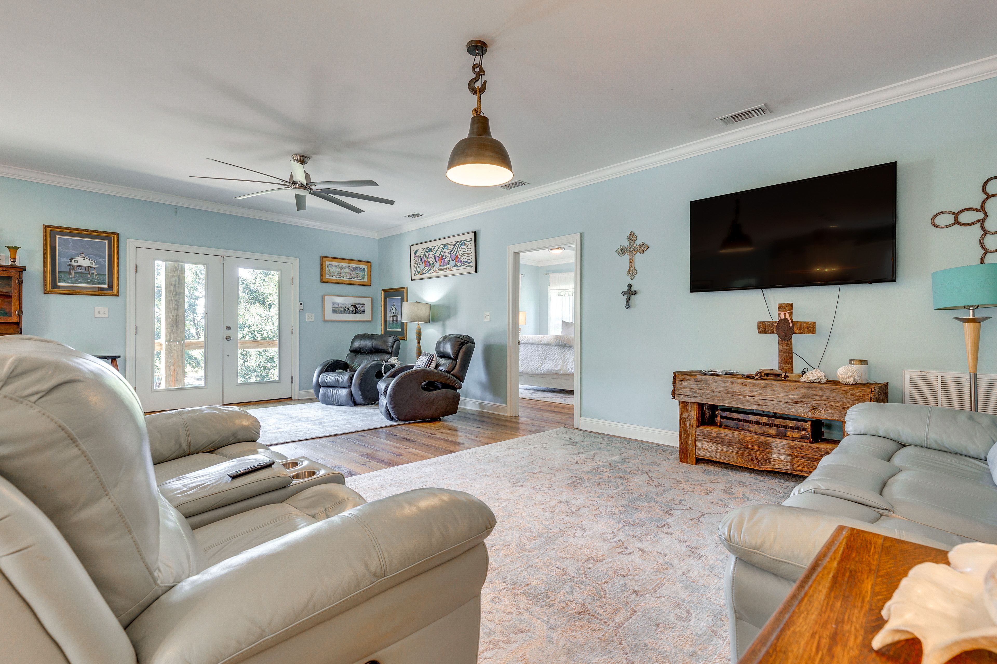 Living Room | Smart TV | Single-Story Home