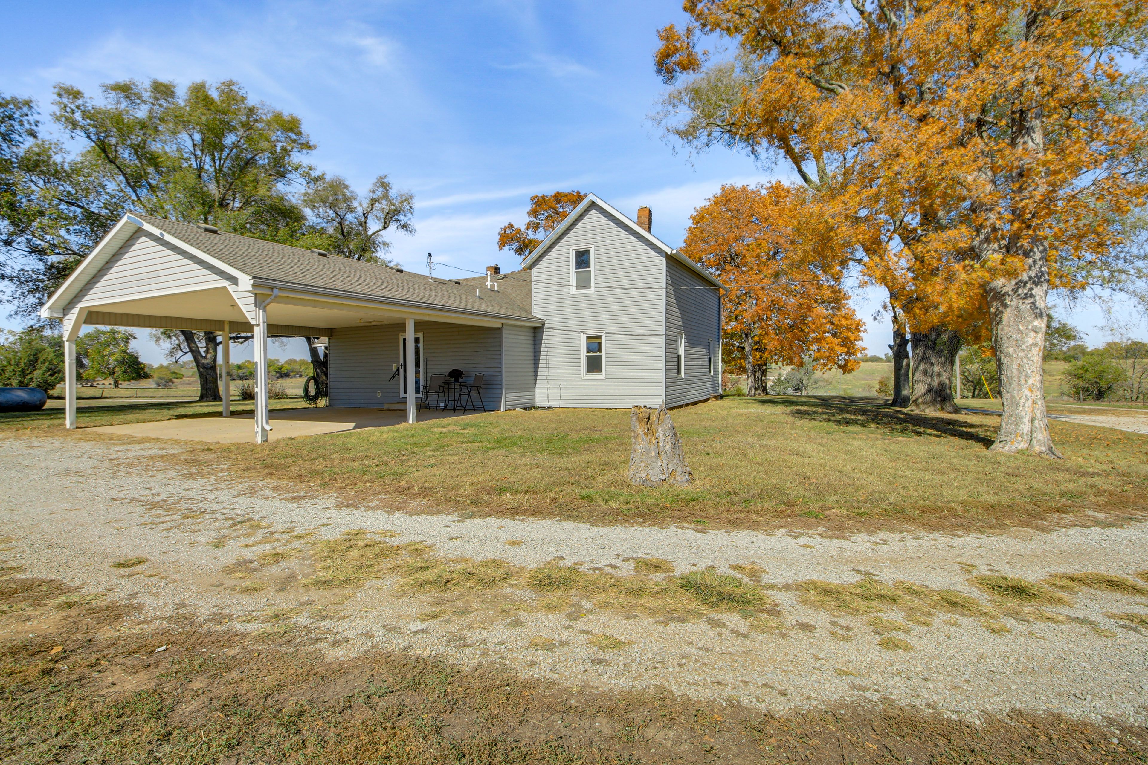 Parking | Carport (2 Vehicles) | Additional Driveway Parking
