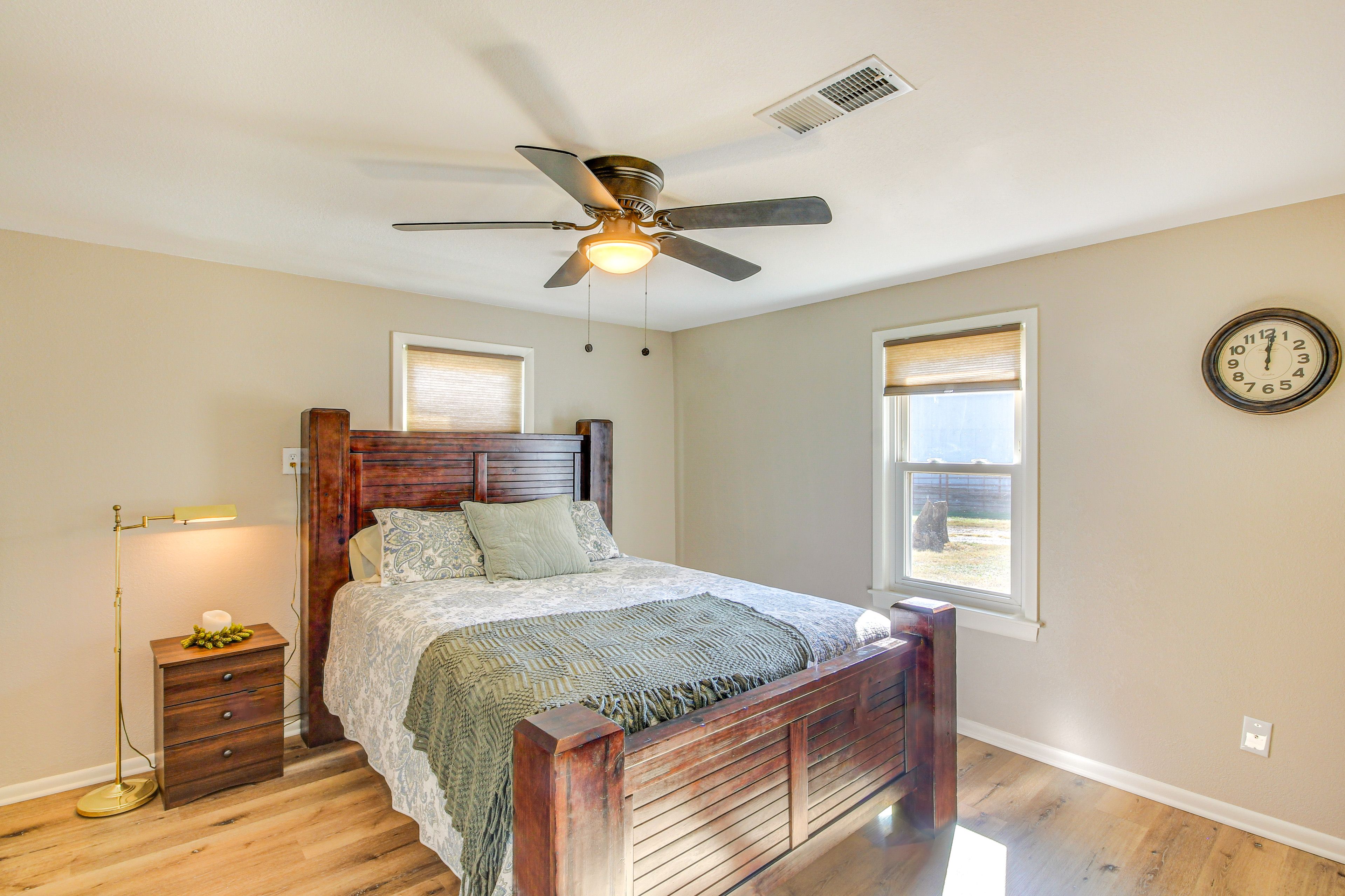 Bedroom 1 | Queen Bed | Linens Provided