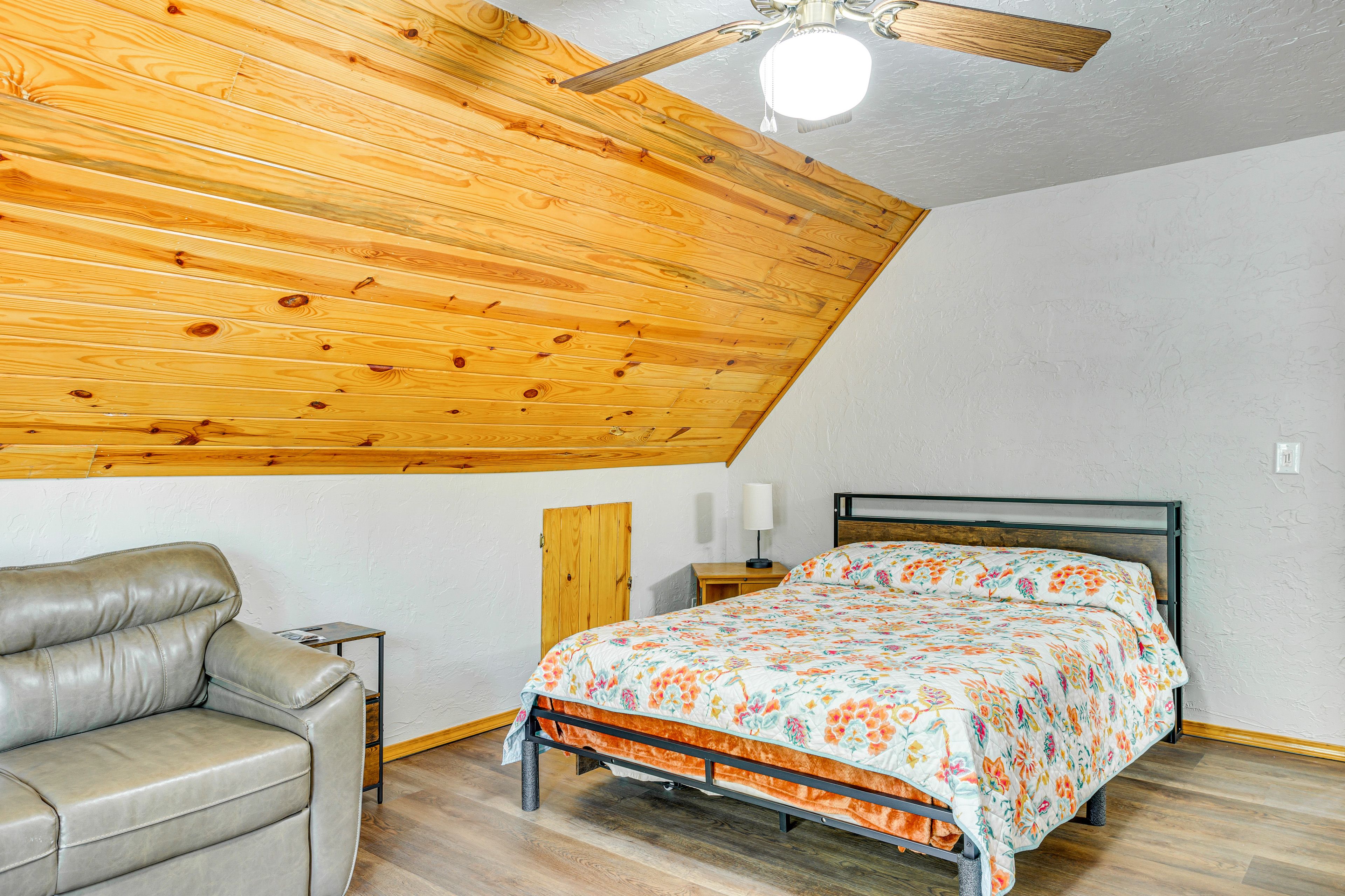 Bedroom 2 | 2nd Floor | Queen Bed | Queen Sleeper Sofa | Desk | Balcony