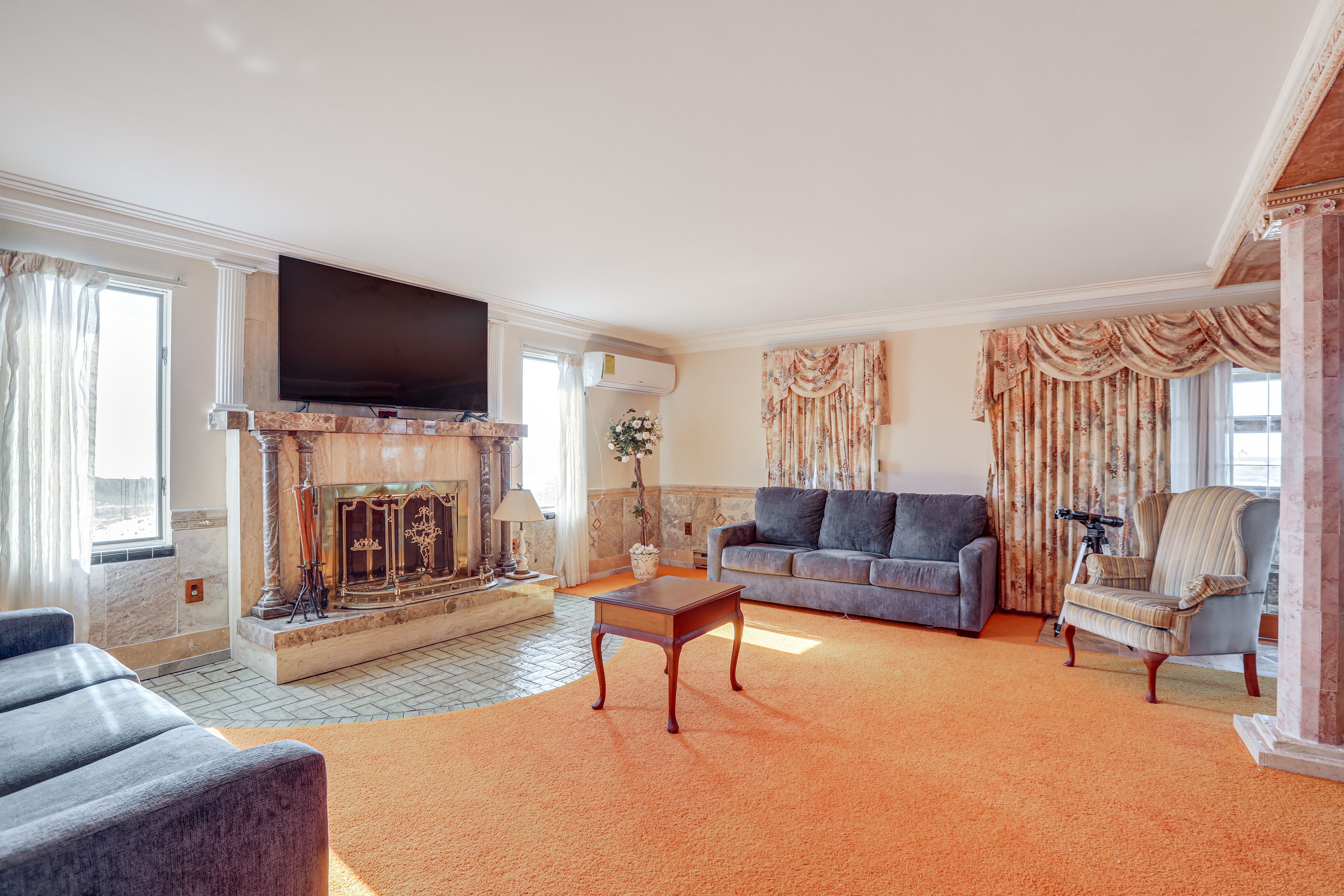 Living Room | 2 Full Sleeper Sofas | 2nd Floor | Smart TV