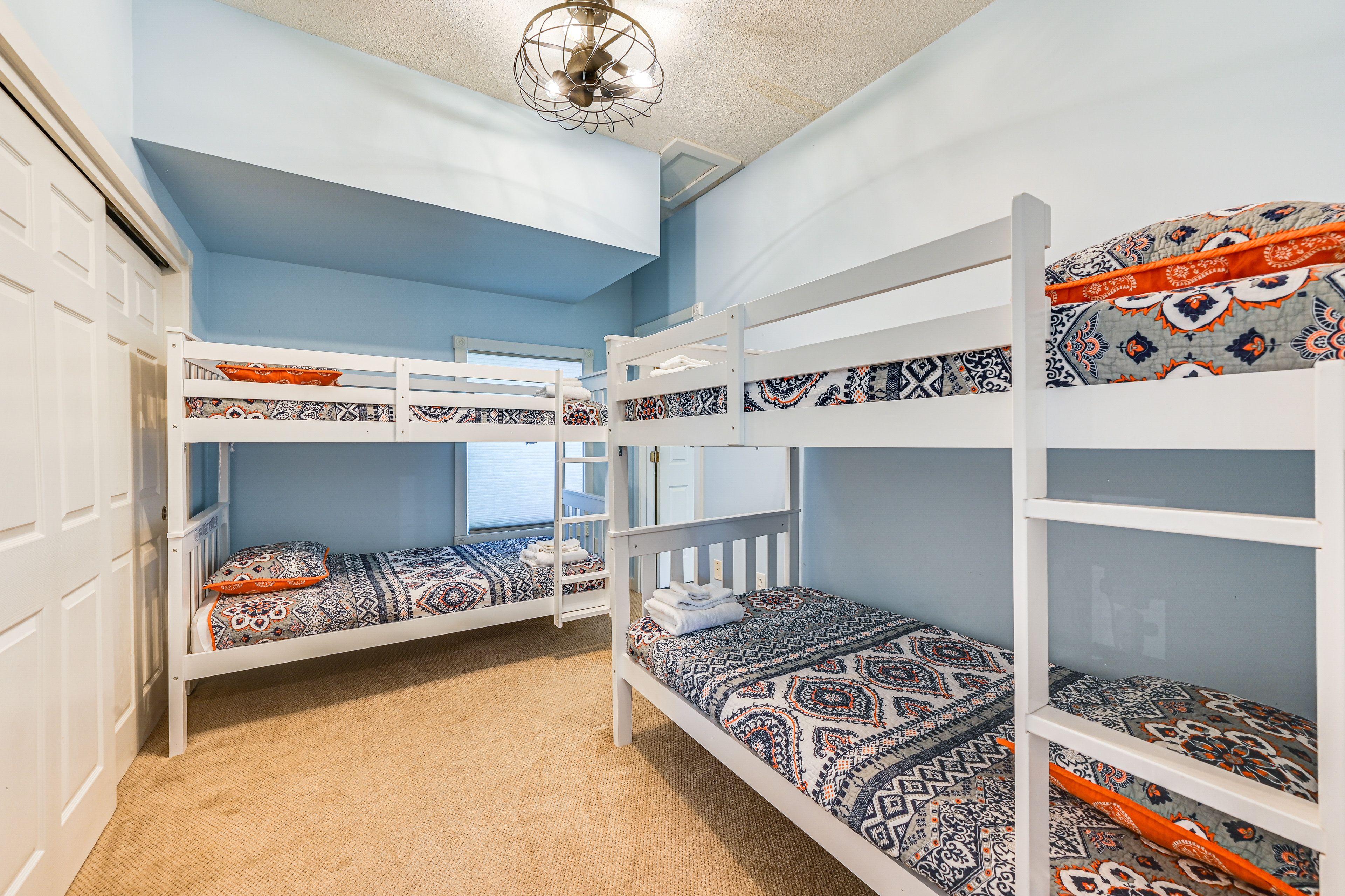 Bedroom 2 | 2 Twin Bunk Beds | 1st Floor