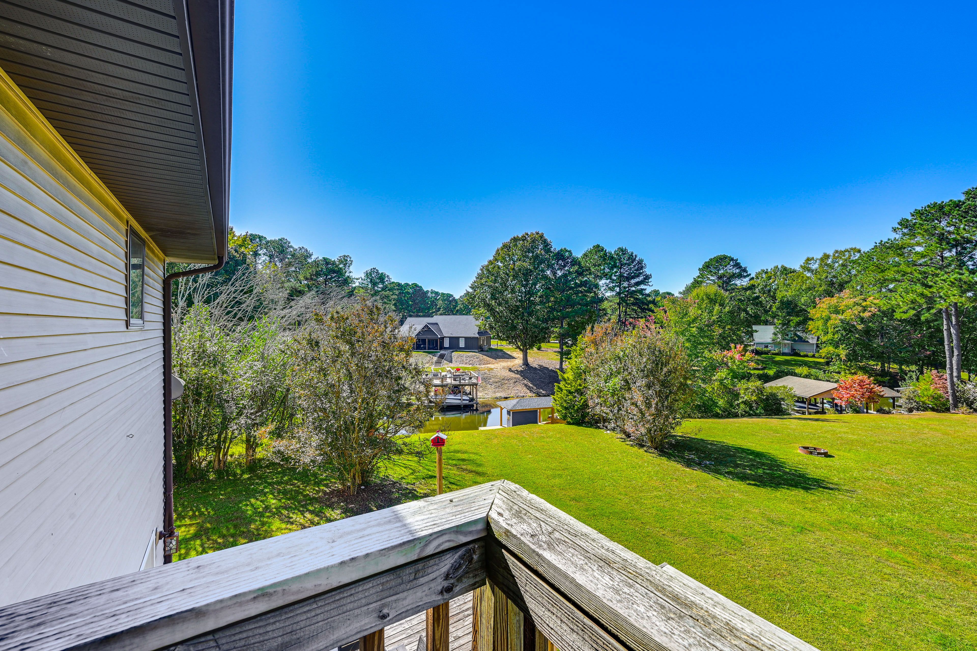 Private Balcony | Lake Views