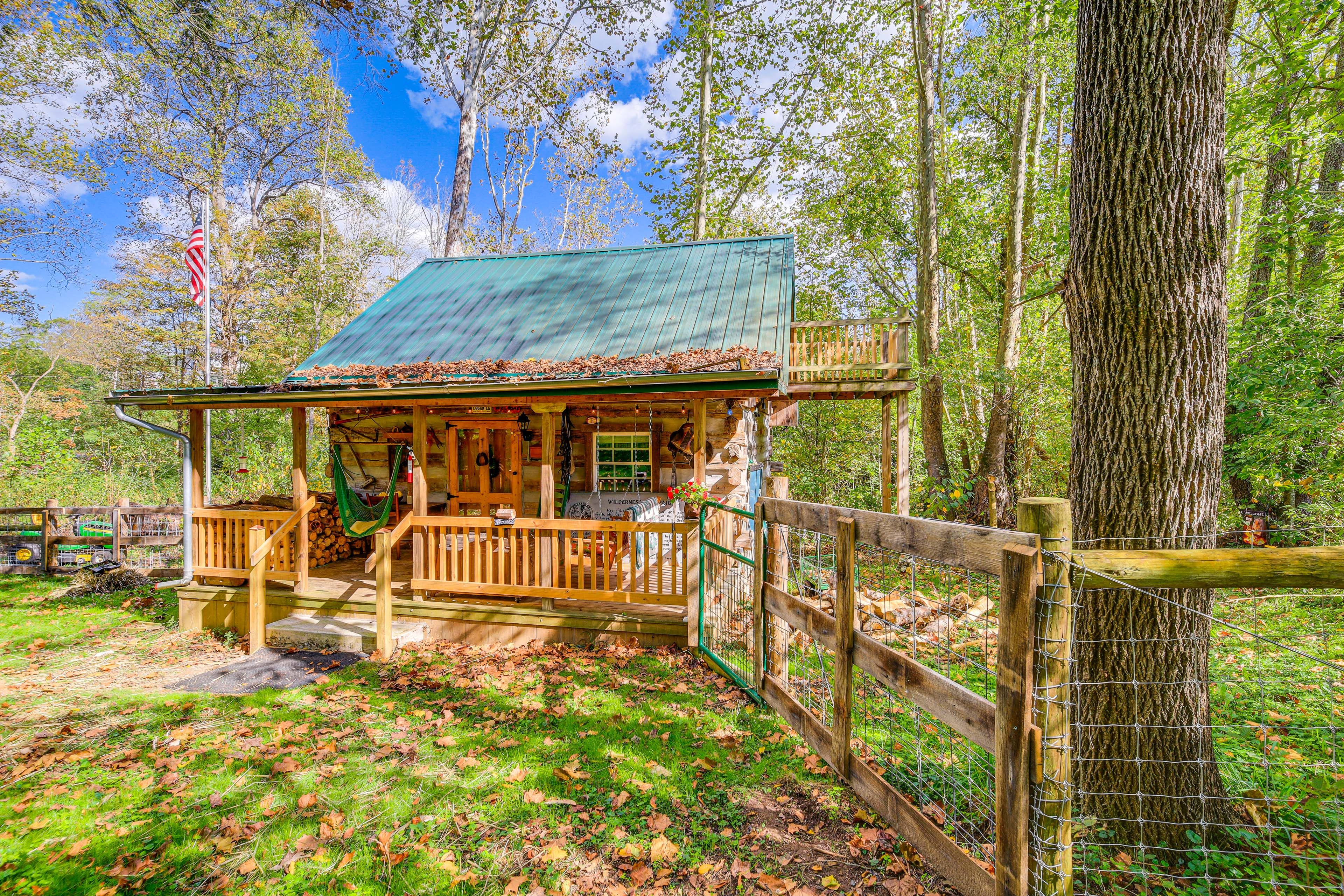 Abingdon Vacation Rental | 1BR | 1BA | 500 Sq Ft | 2 Steps to Enter