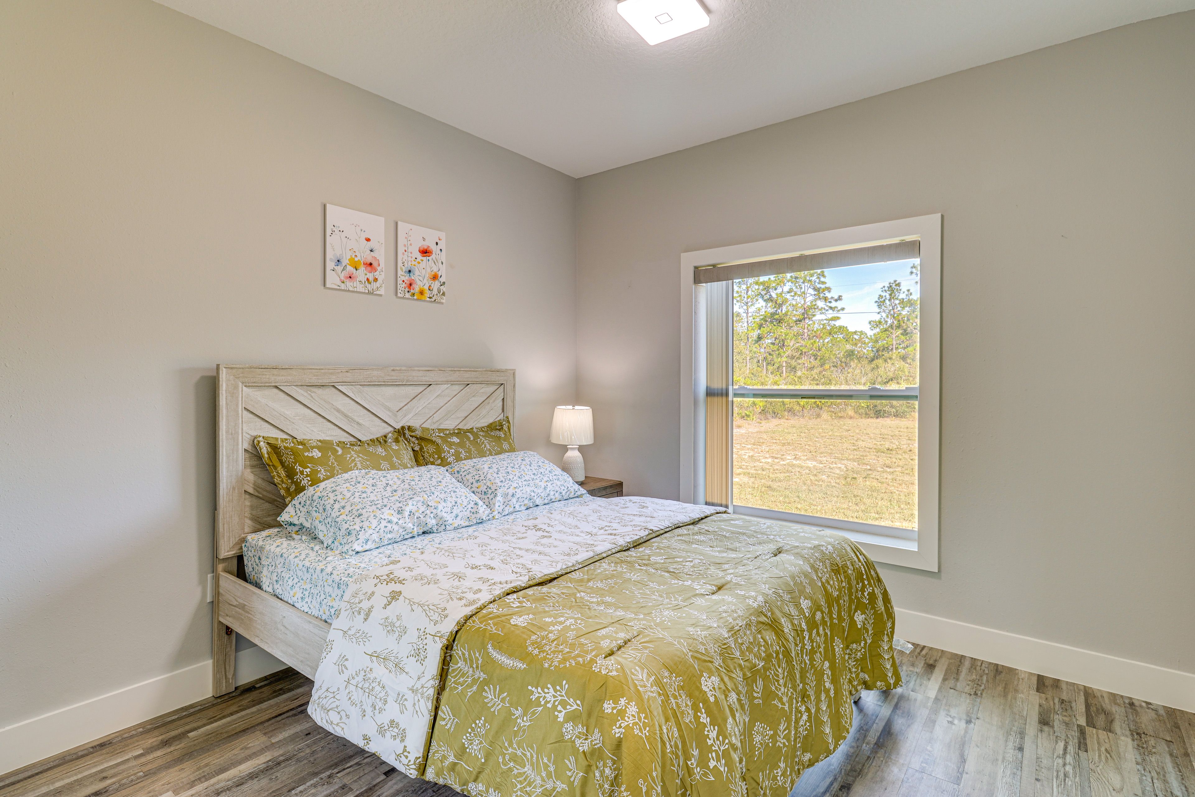 Bedroom 3 | Queen Bed