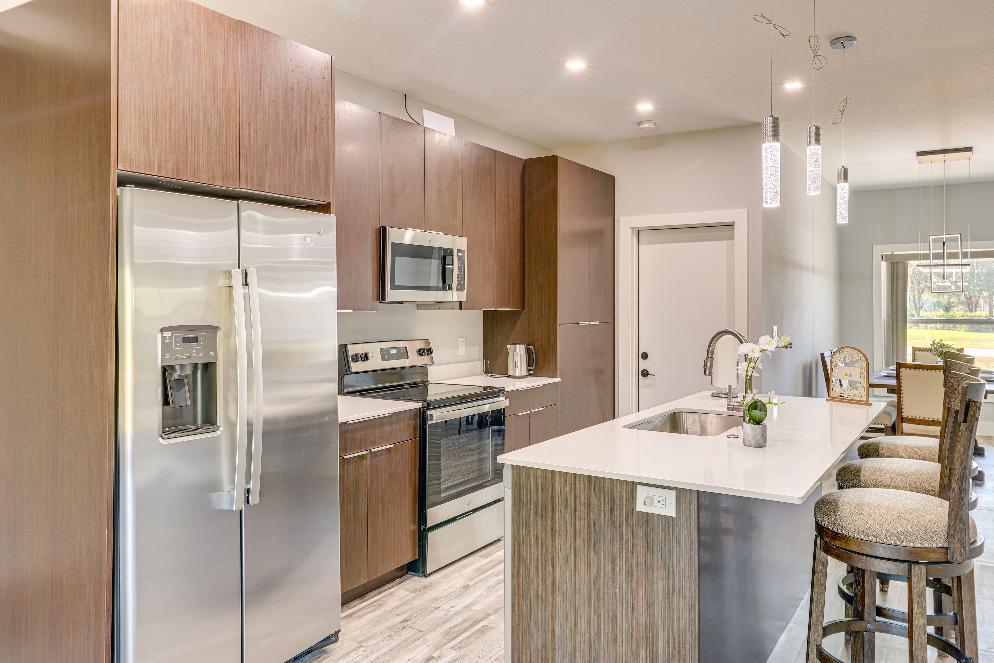 Kitchen | Single-Story Home | Free WiFi | Central A/C & Heating