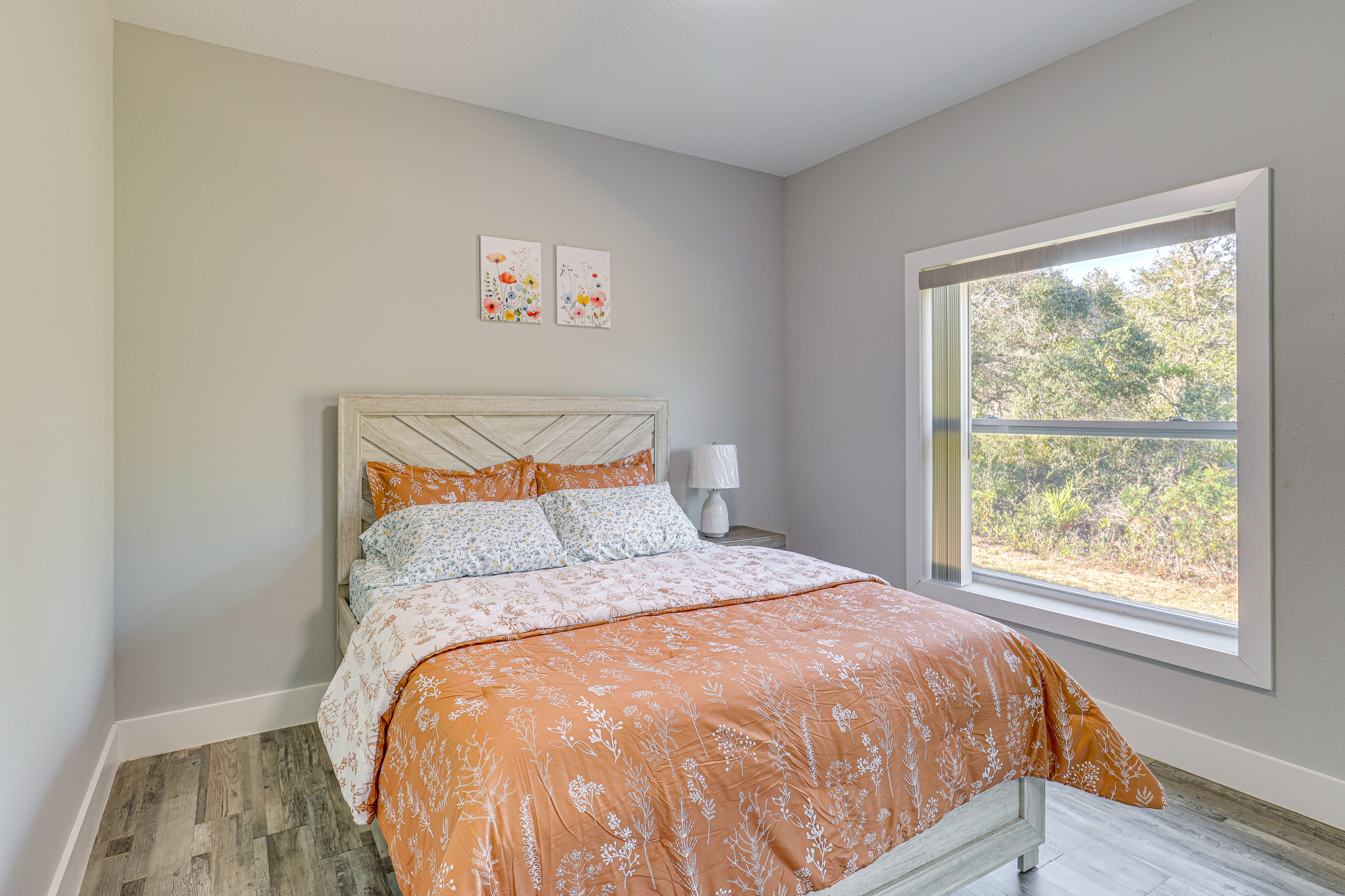 Bedroom 2 | Queen Bed
