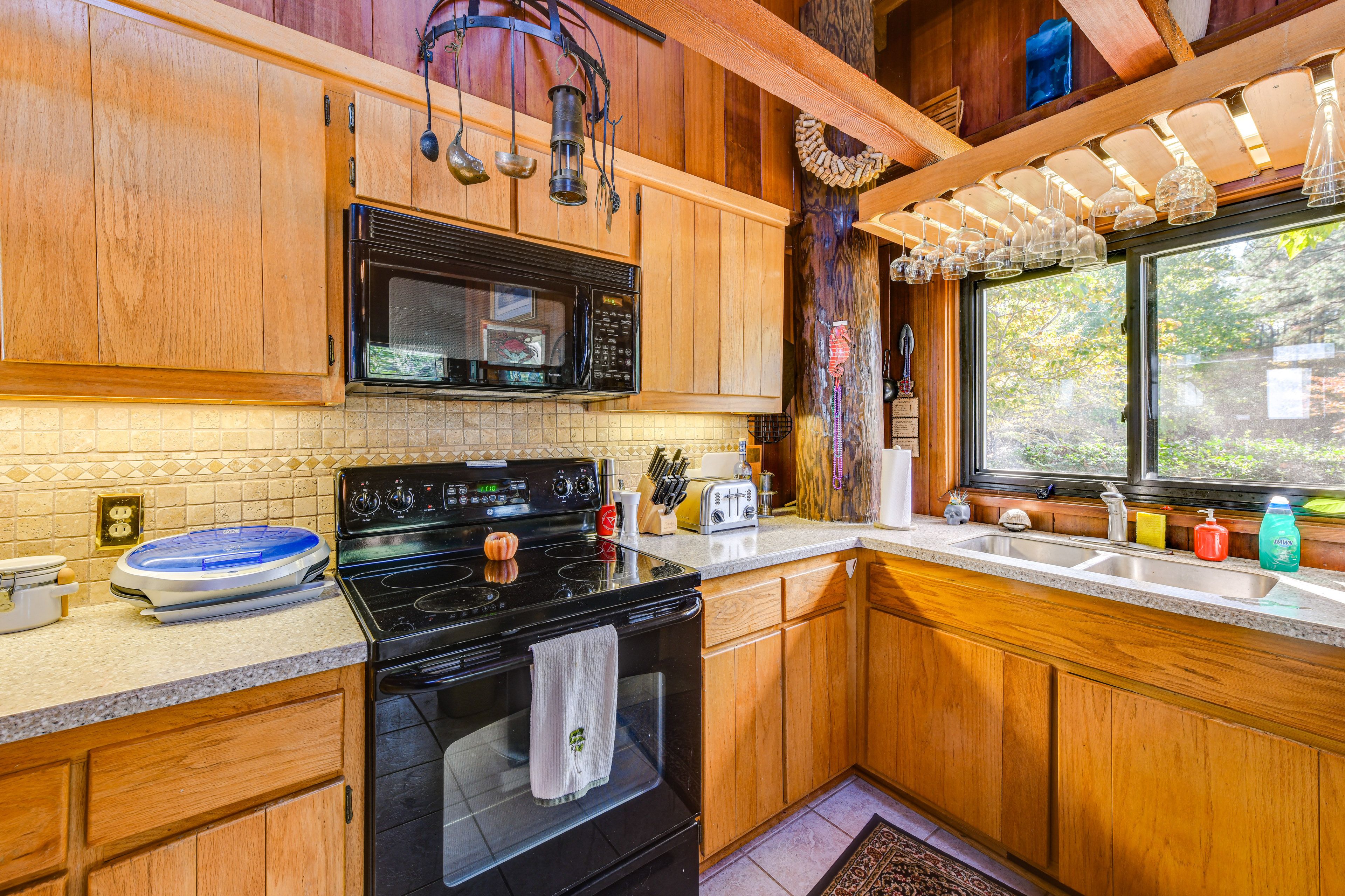 Kitchen | Cooking Basics | Drip & Single-Serve Coffee Makers | 1st Floor