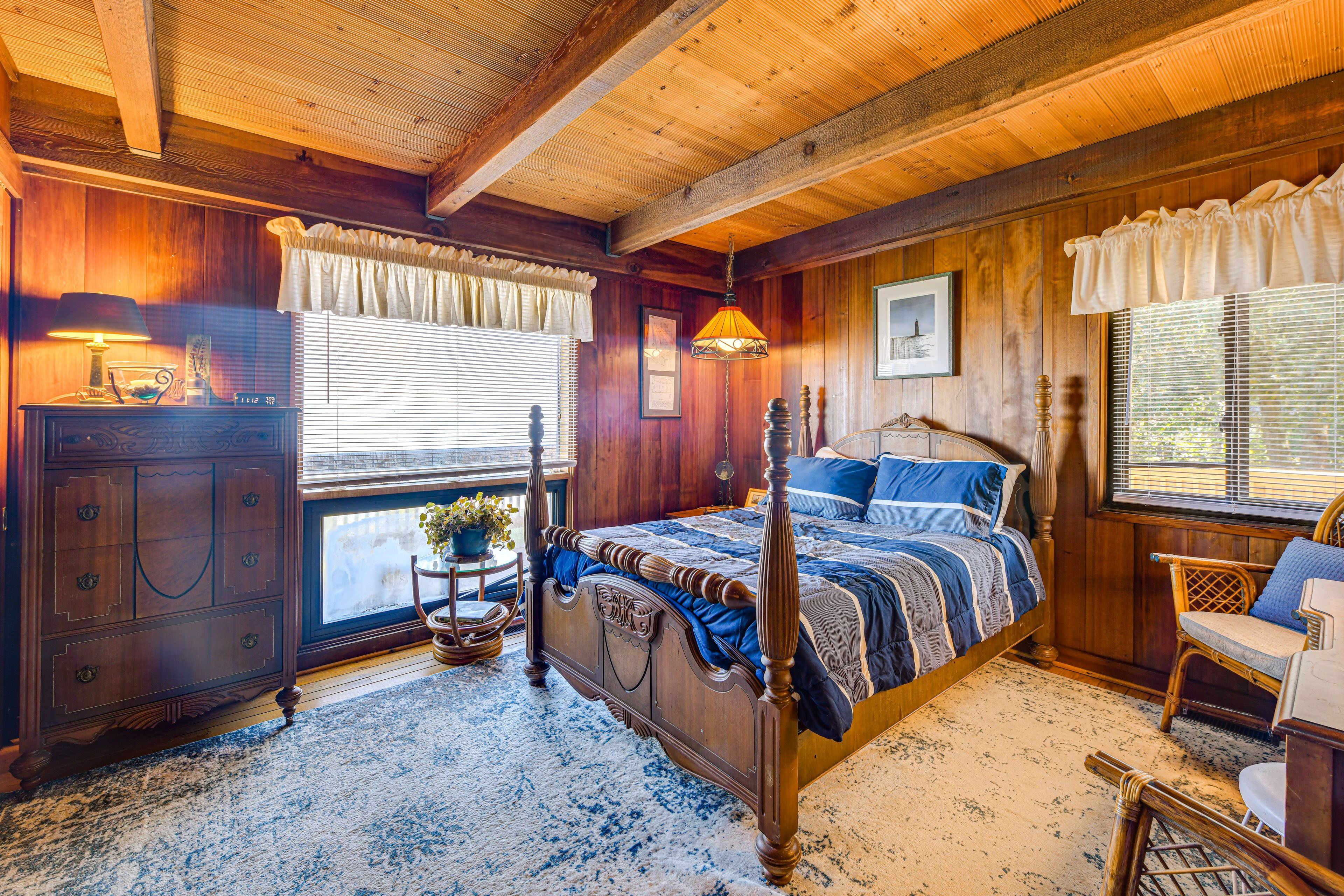 Bedroom 2 | Queen Bed | Flat-Screen TV | 1st Floor
