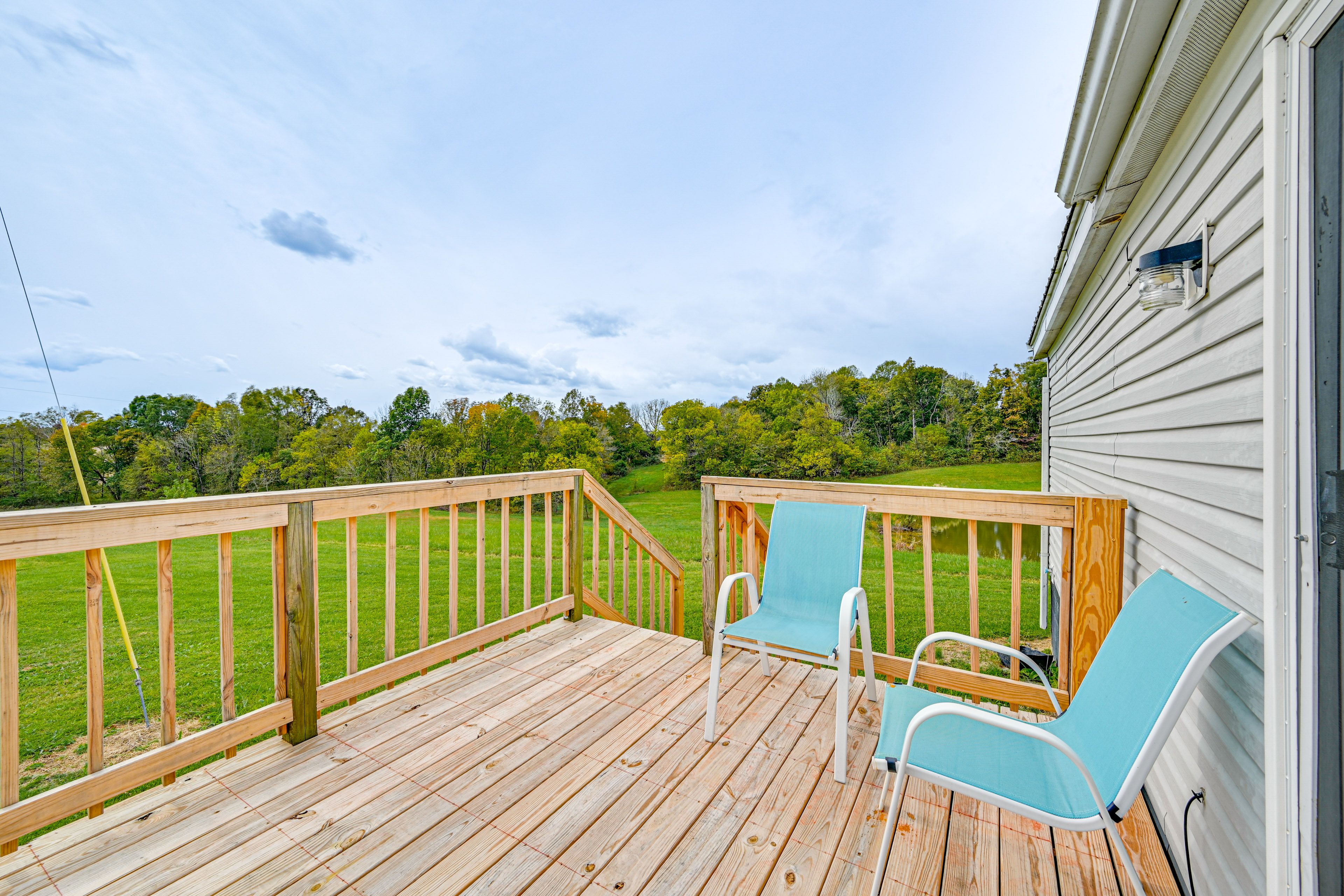 Furnished Porch