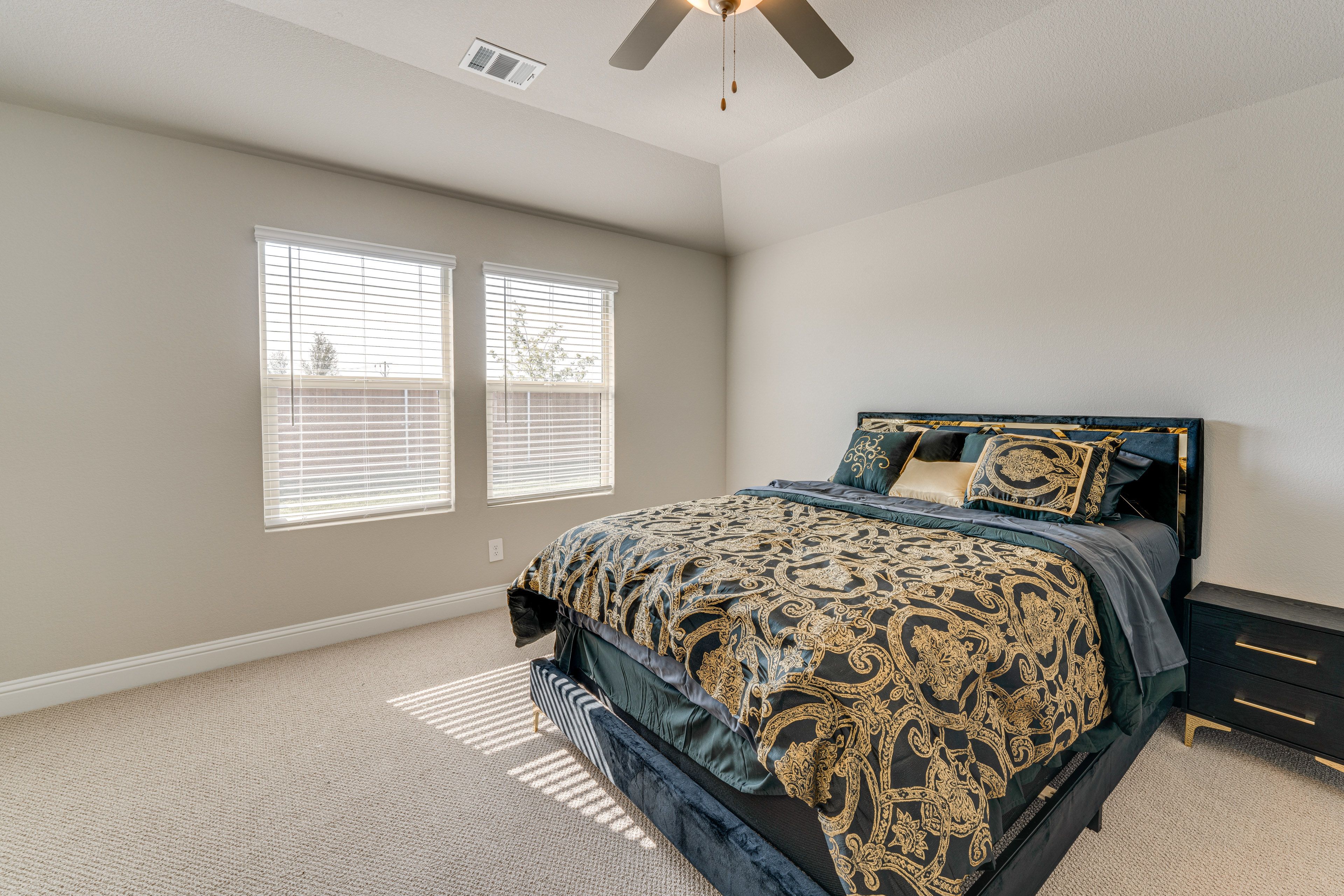 Bedroom 1 | King Bed | Linens Provided