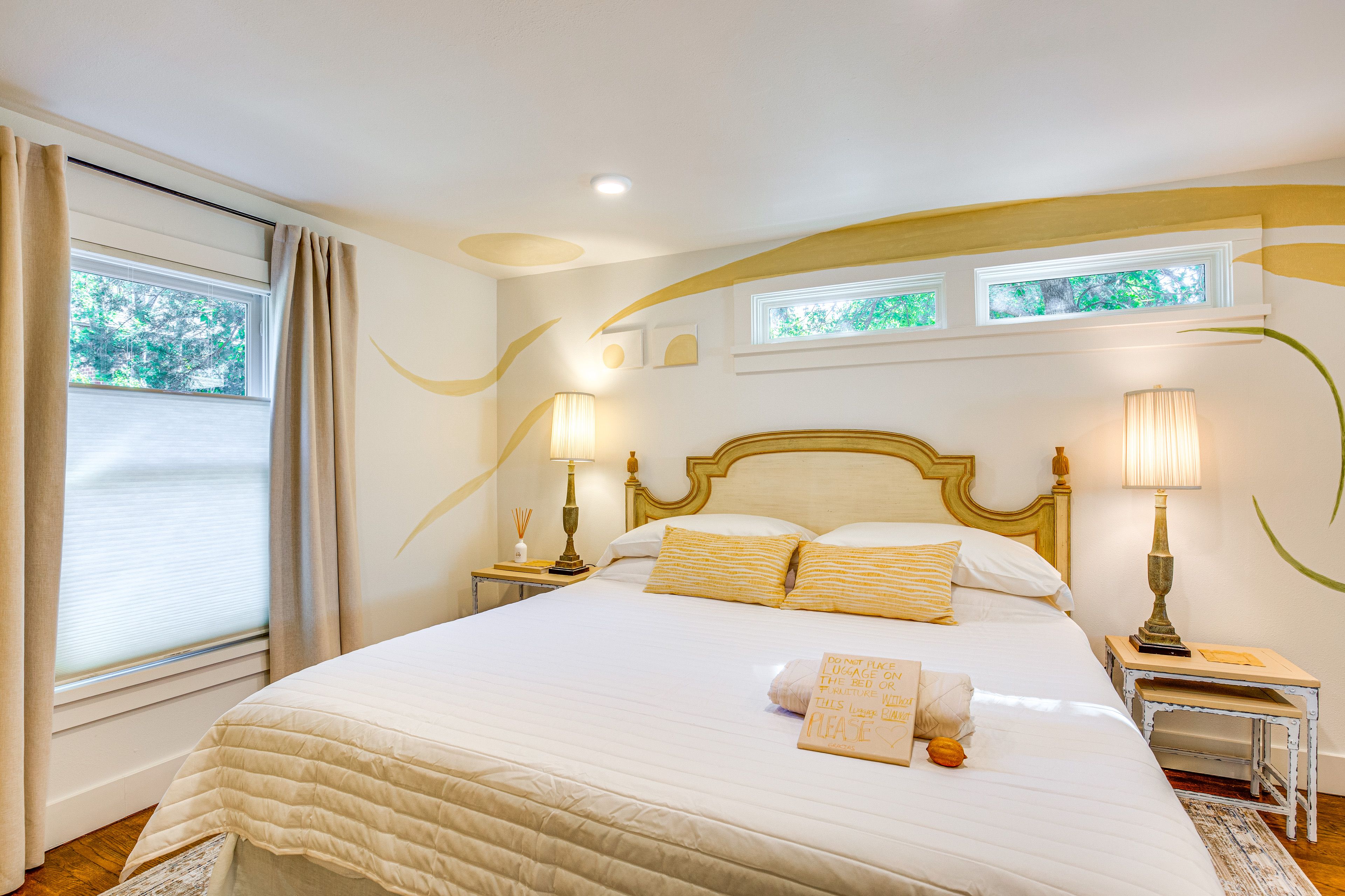 Bedroom | King Bed