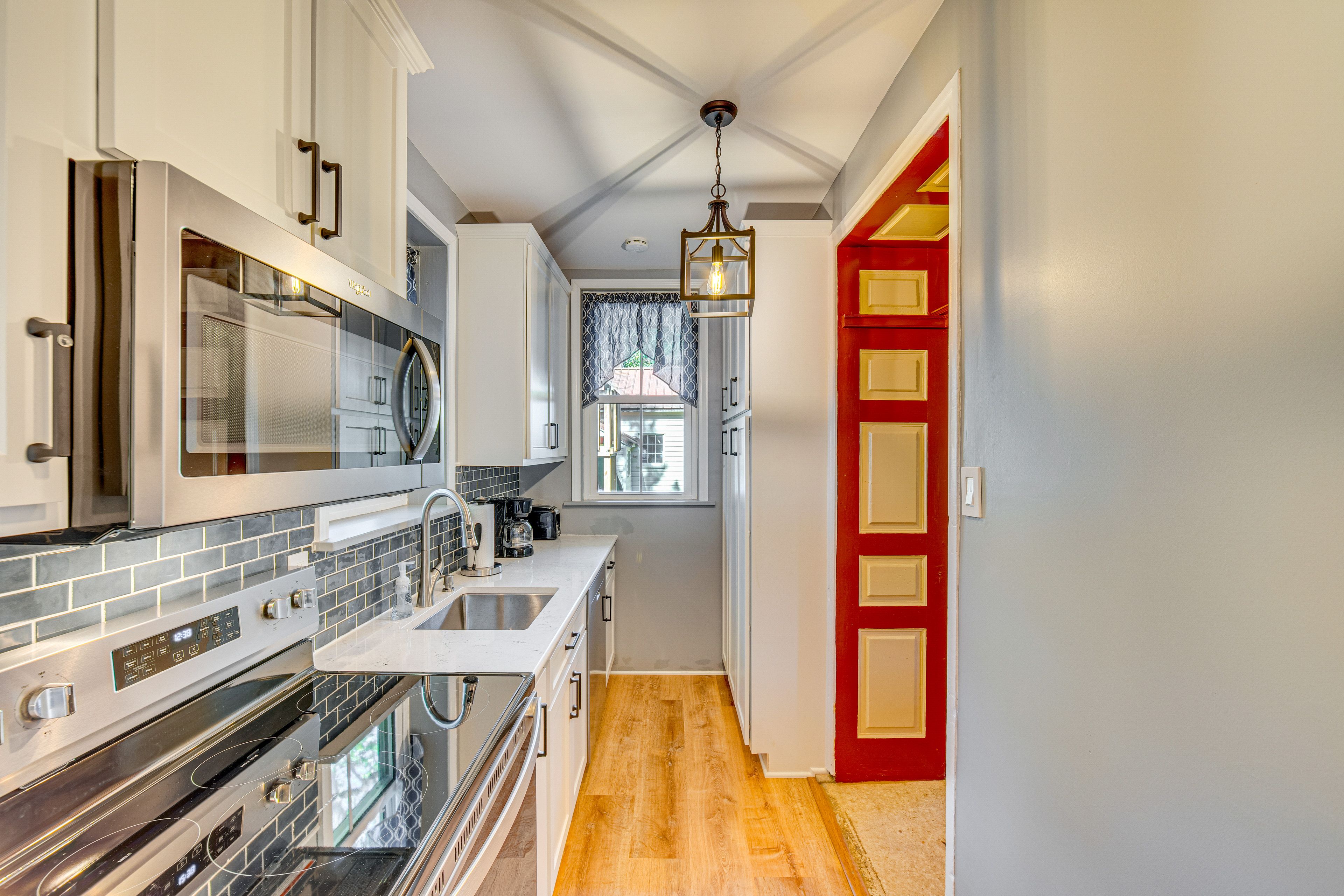 Kitchen | Dishwasher | Refrigerator | 1st Floor