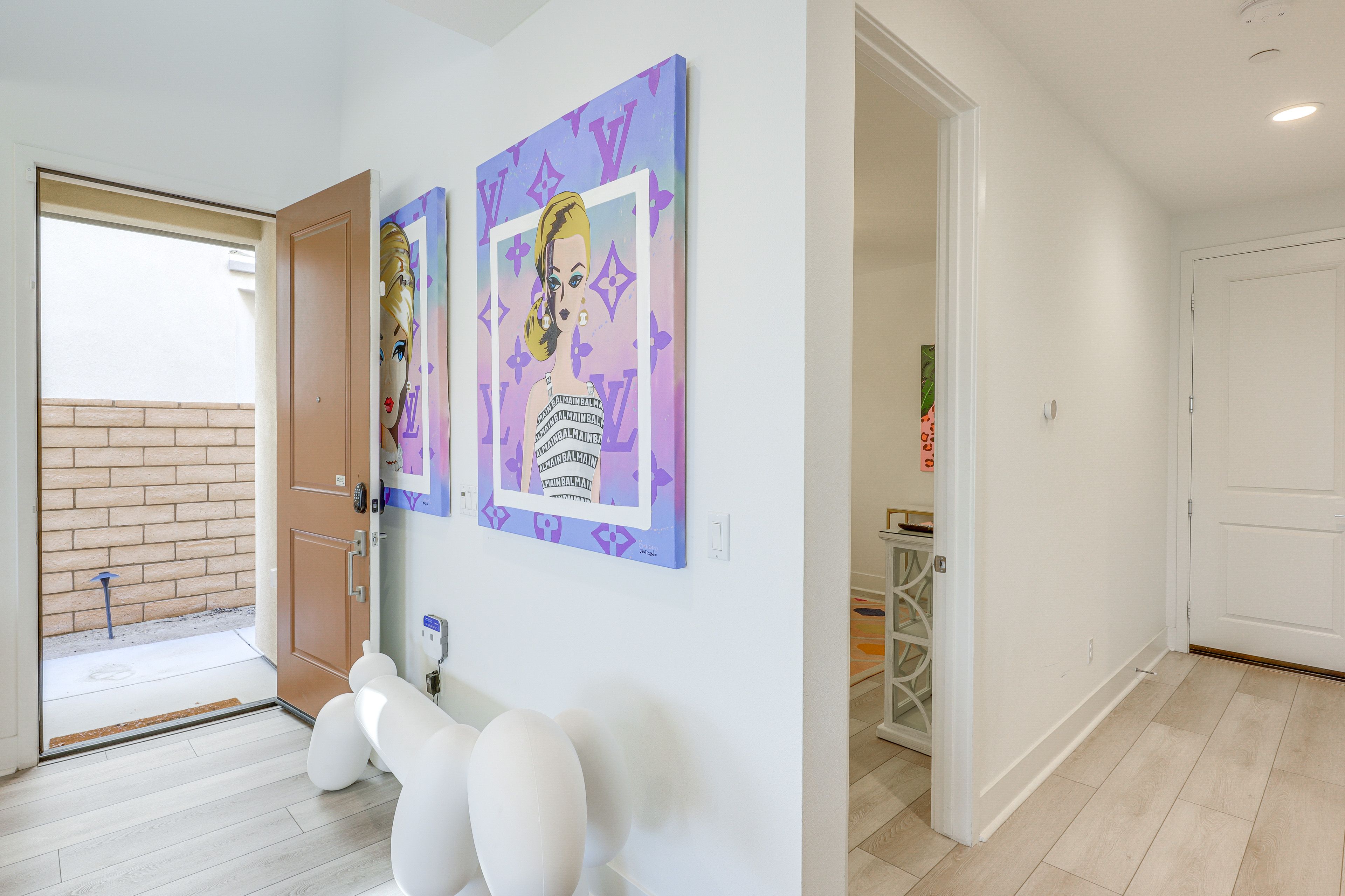Entry | 1st Floor