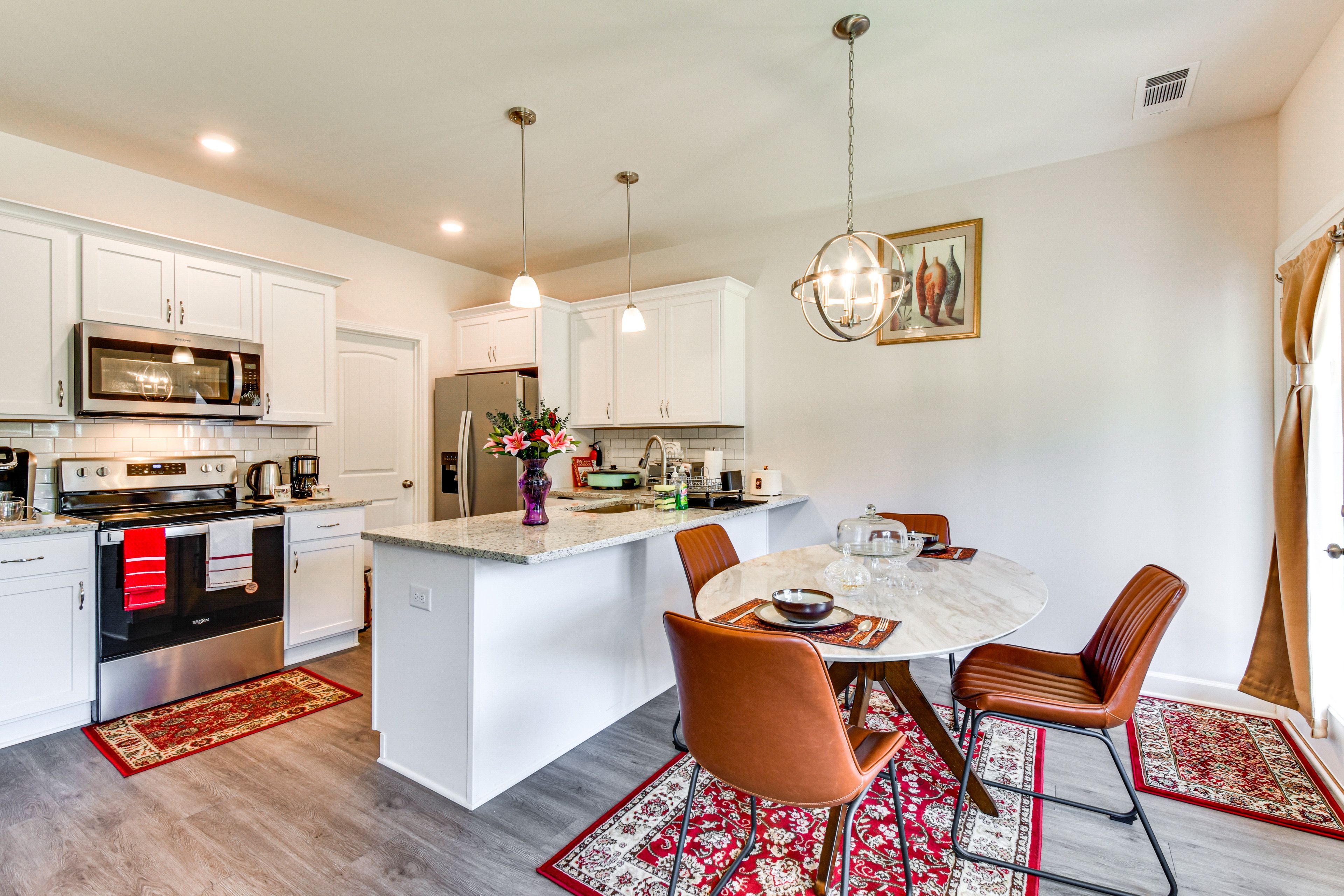 Dining Area | 1st Floor