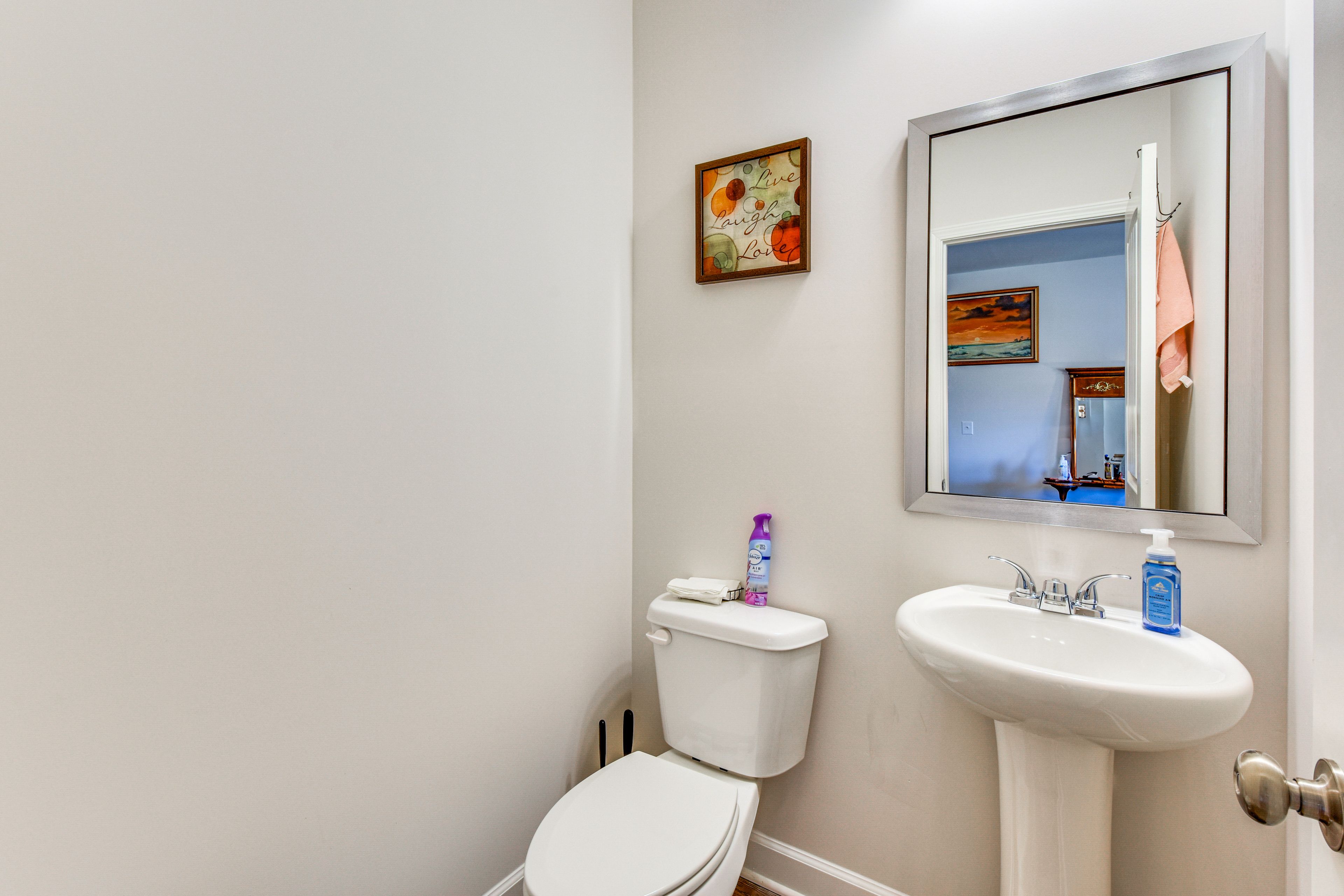 Half Bathroom | 1st Floor
