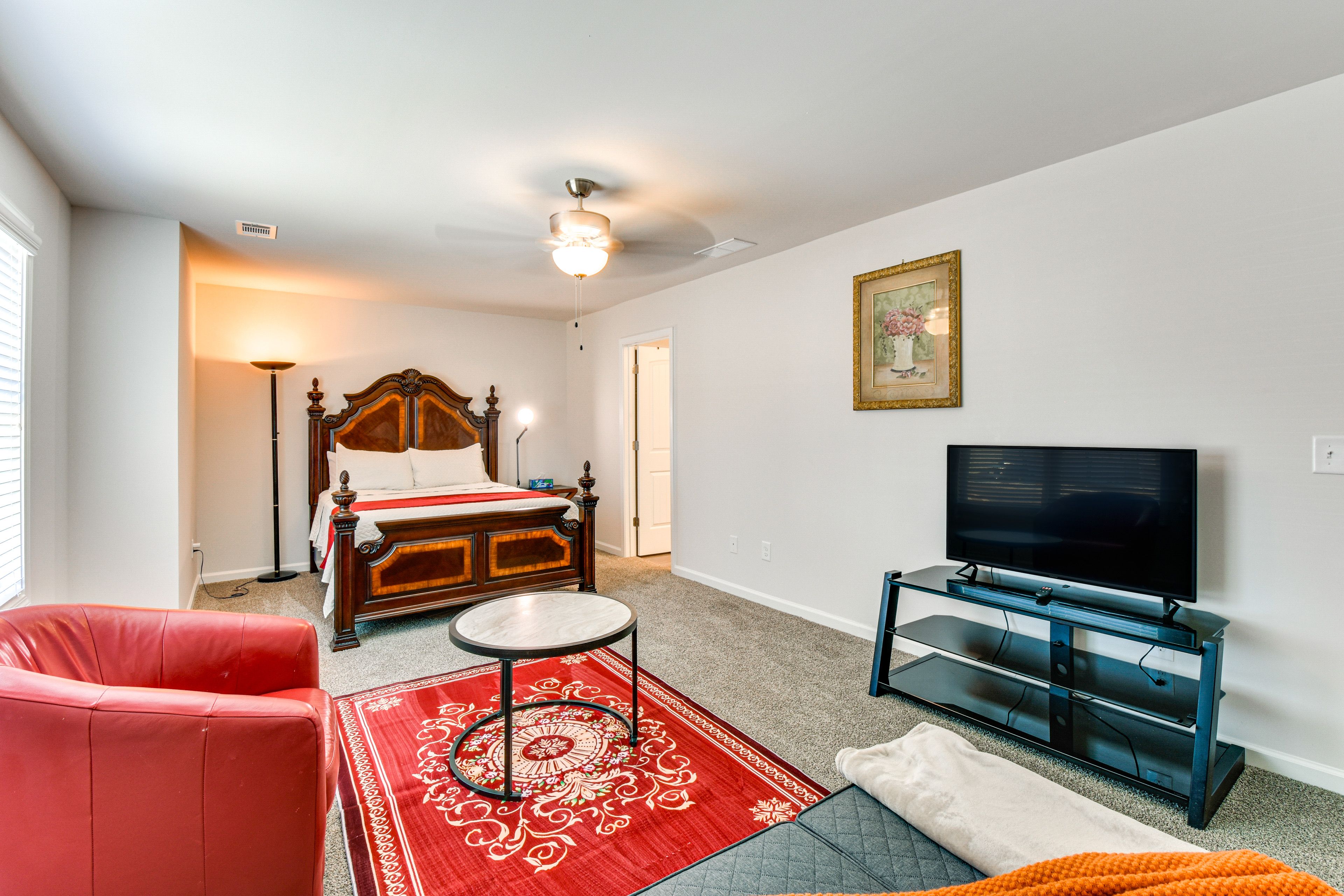 Bedroom 1 | 2nd Floor | Queen Bed | Twin Sleeper Sofa | Smart TV