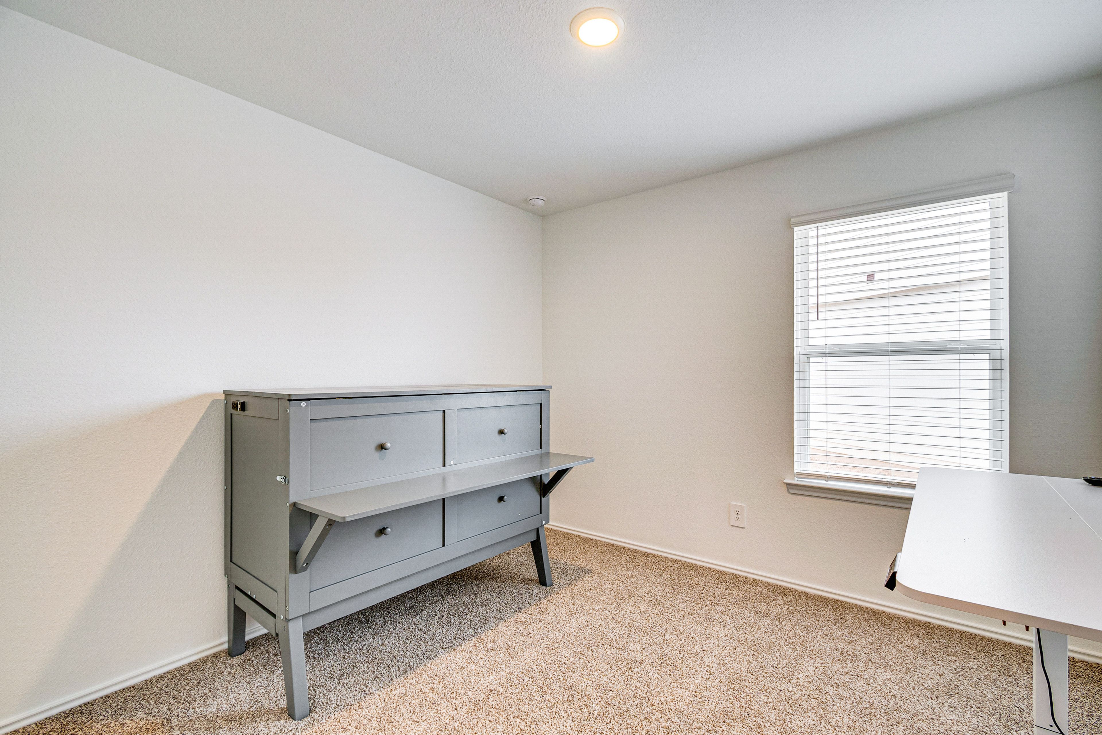 Bedroom 4 | Full Murphy Bed | Laptop-Friendly Workspace | Smart TV