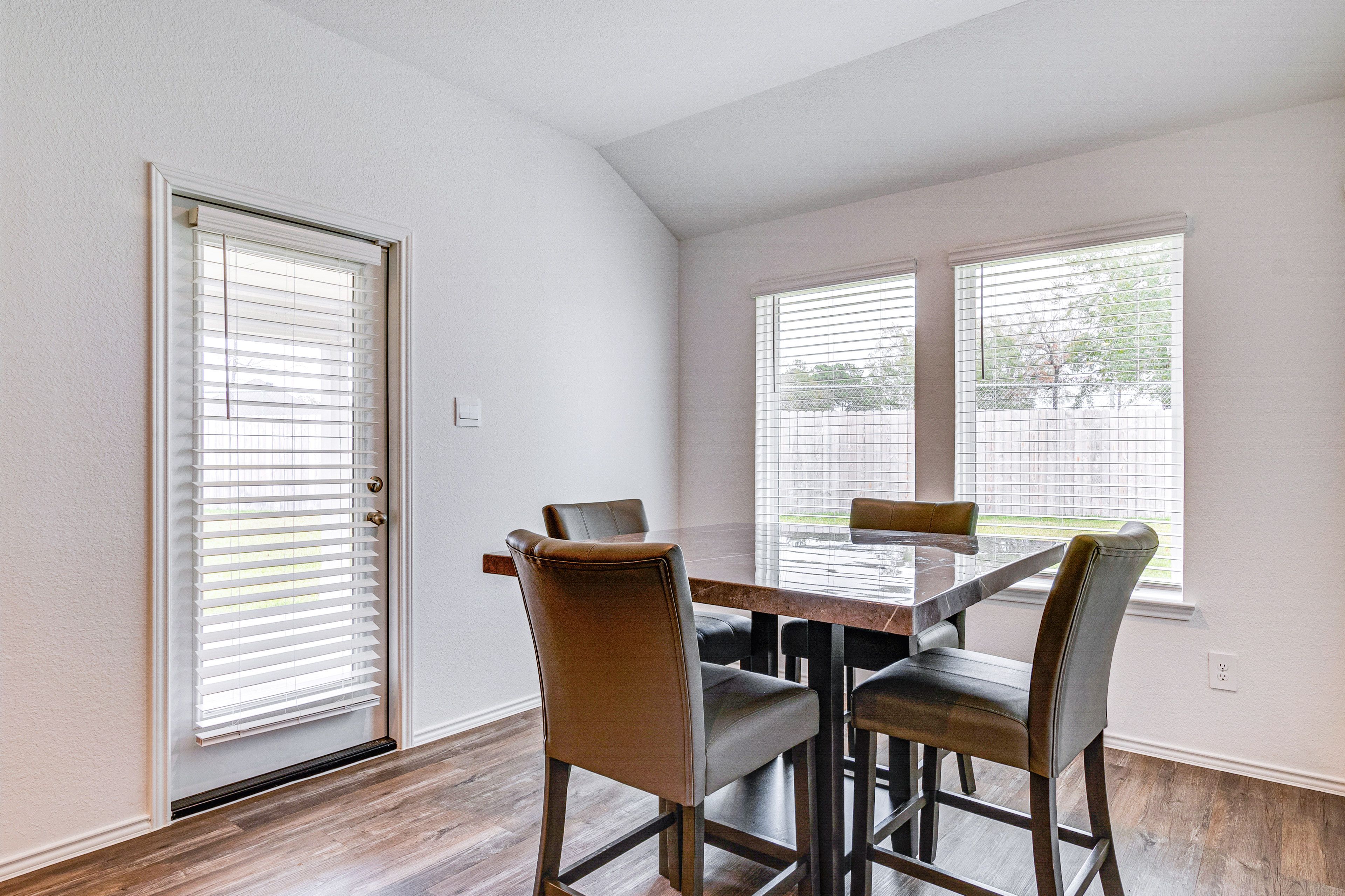Dining Area | Dishware/Flatware