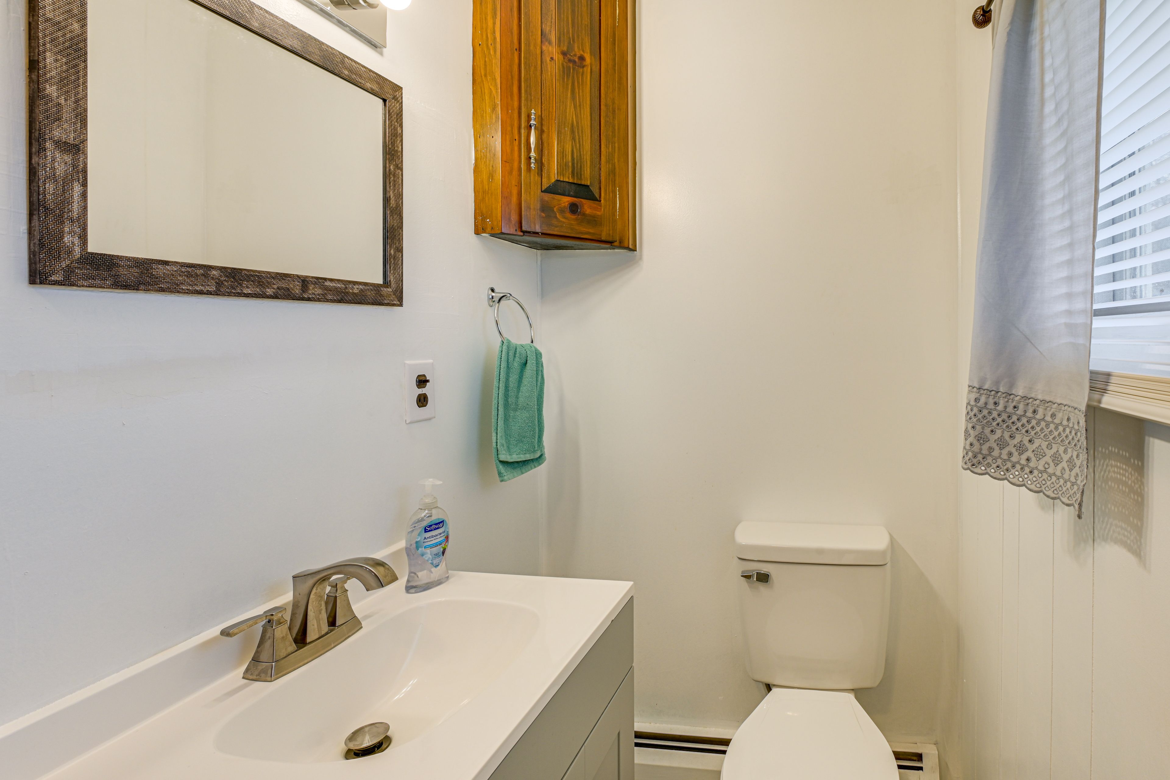 Half Bathroom | Laundry | 1st Floor