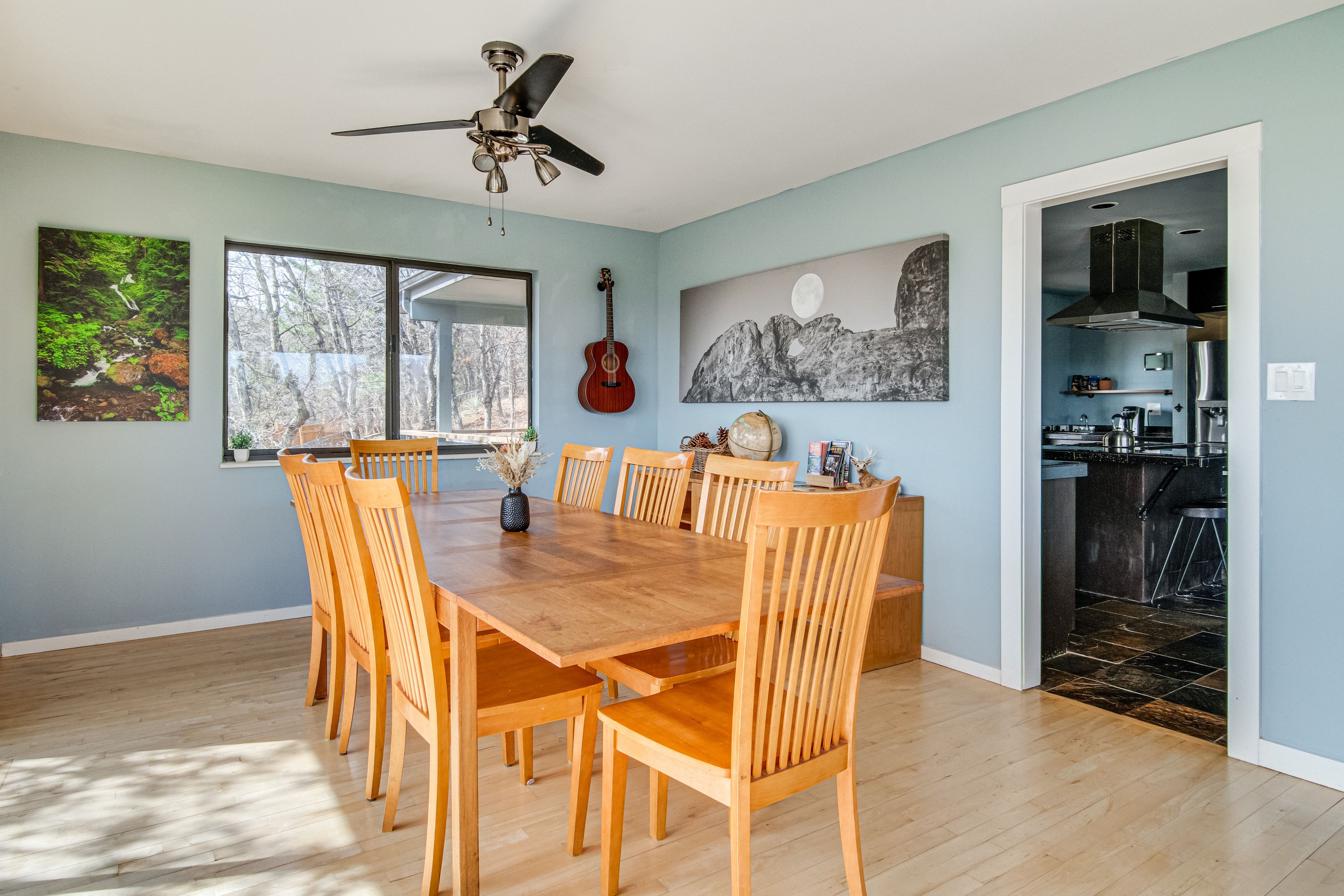 Dining Room | 2nd Floor | Dishes & Flatware Provided