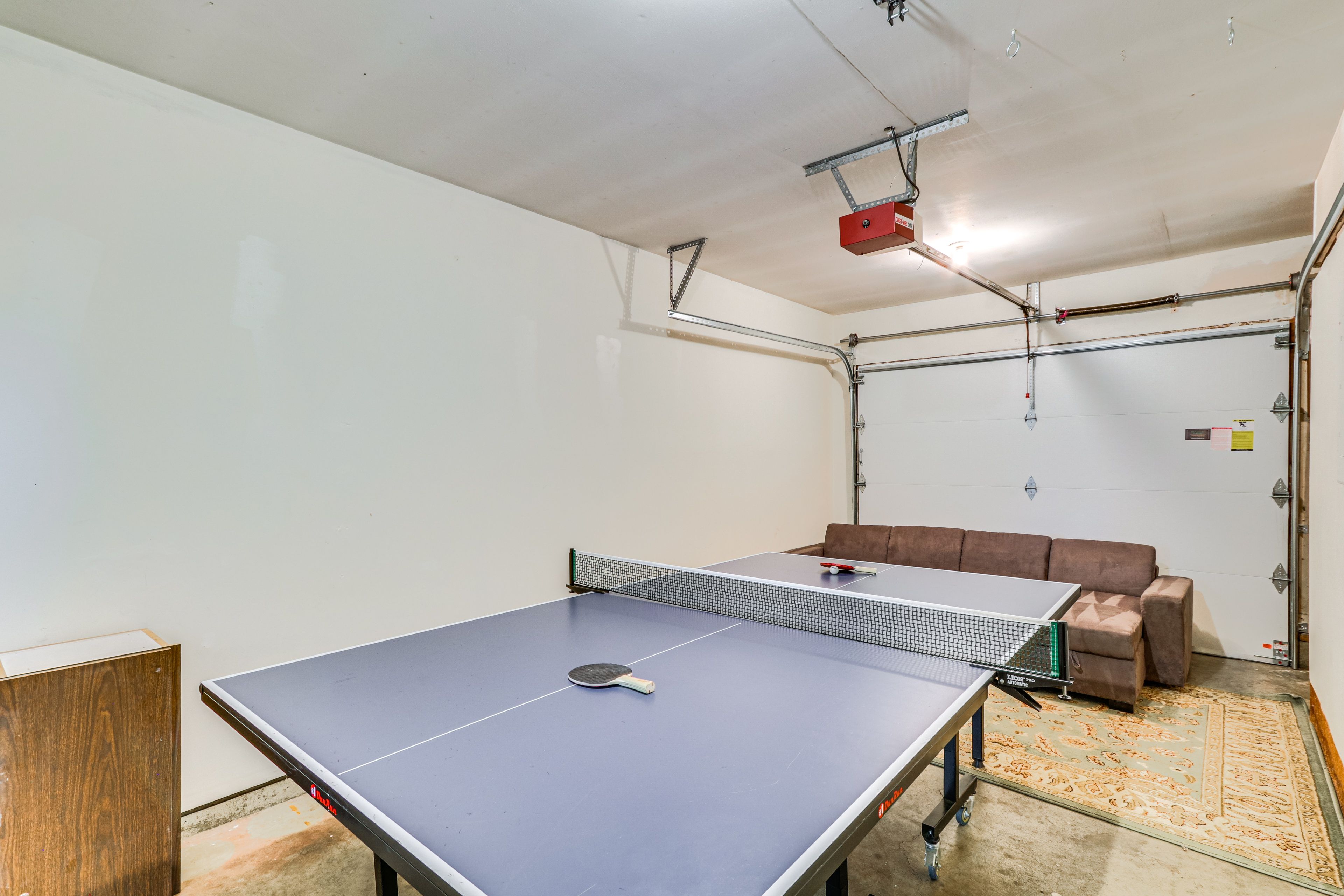 Garage Game Room | Ping-Pong Table | Board Games