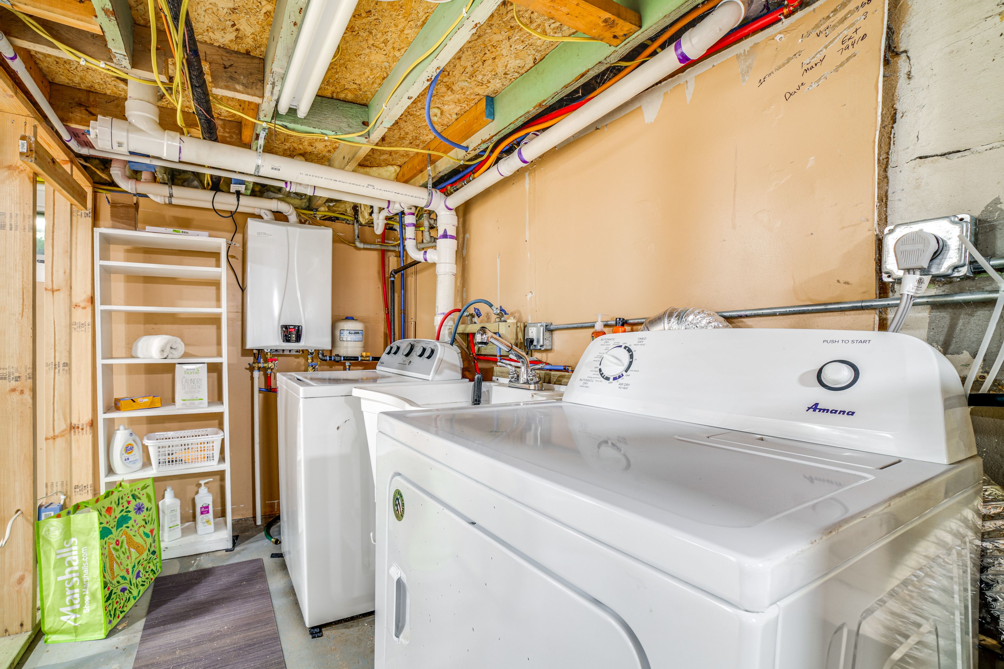 Washer/Dryer | Detergent Provided