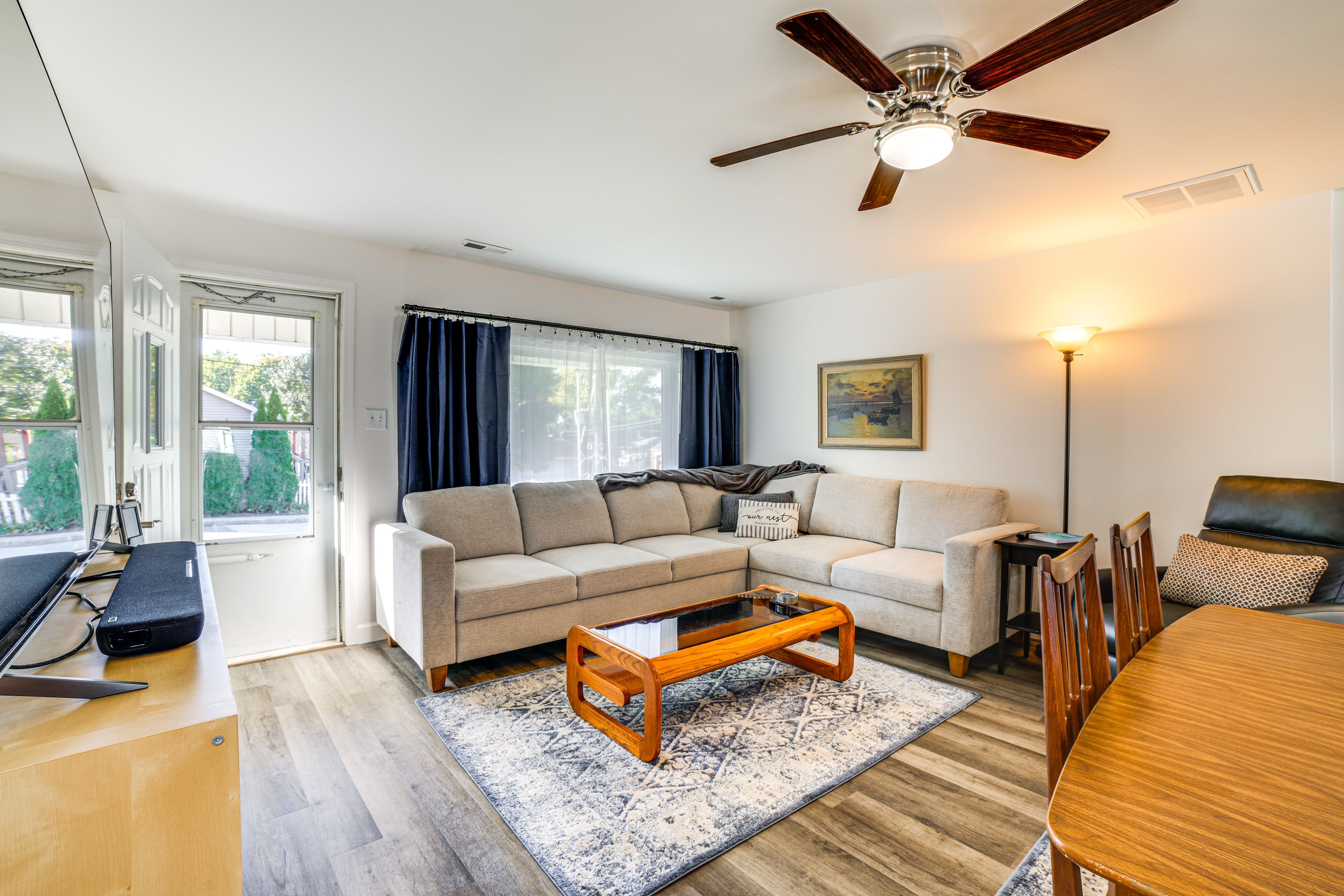 Living Room | Full Sleeper Sofa | Smart TV | DVD Player | Stereo