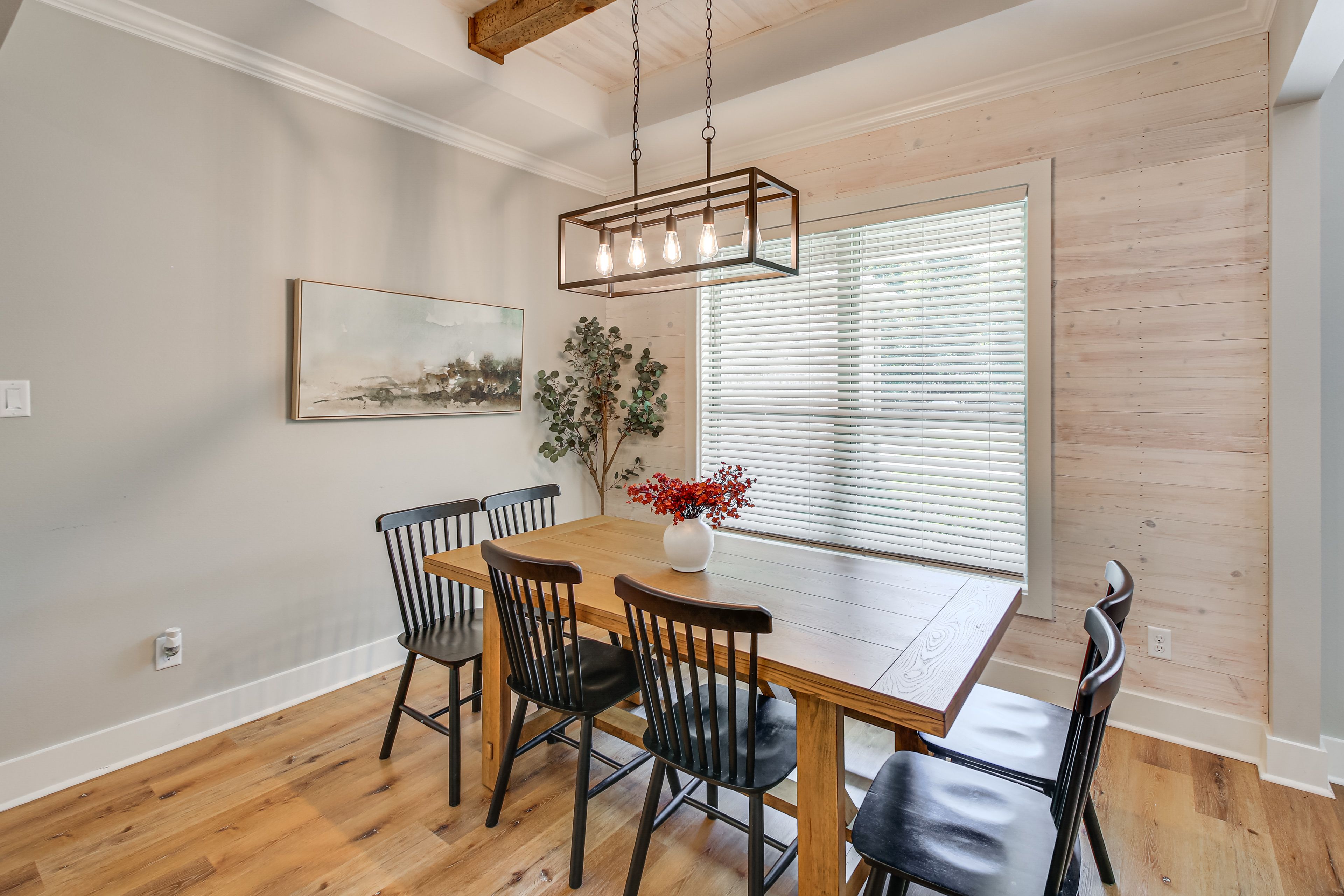 Dining Room | Dishware & Flatware