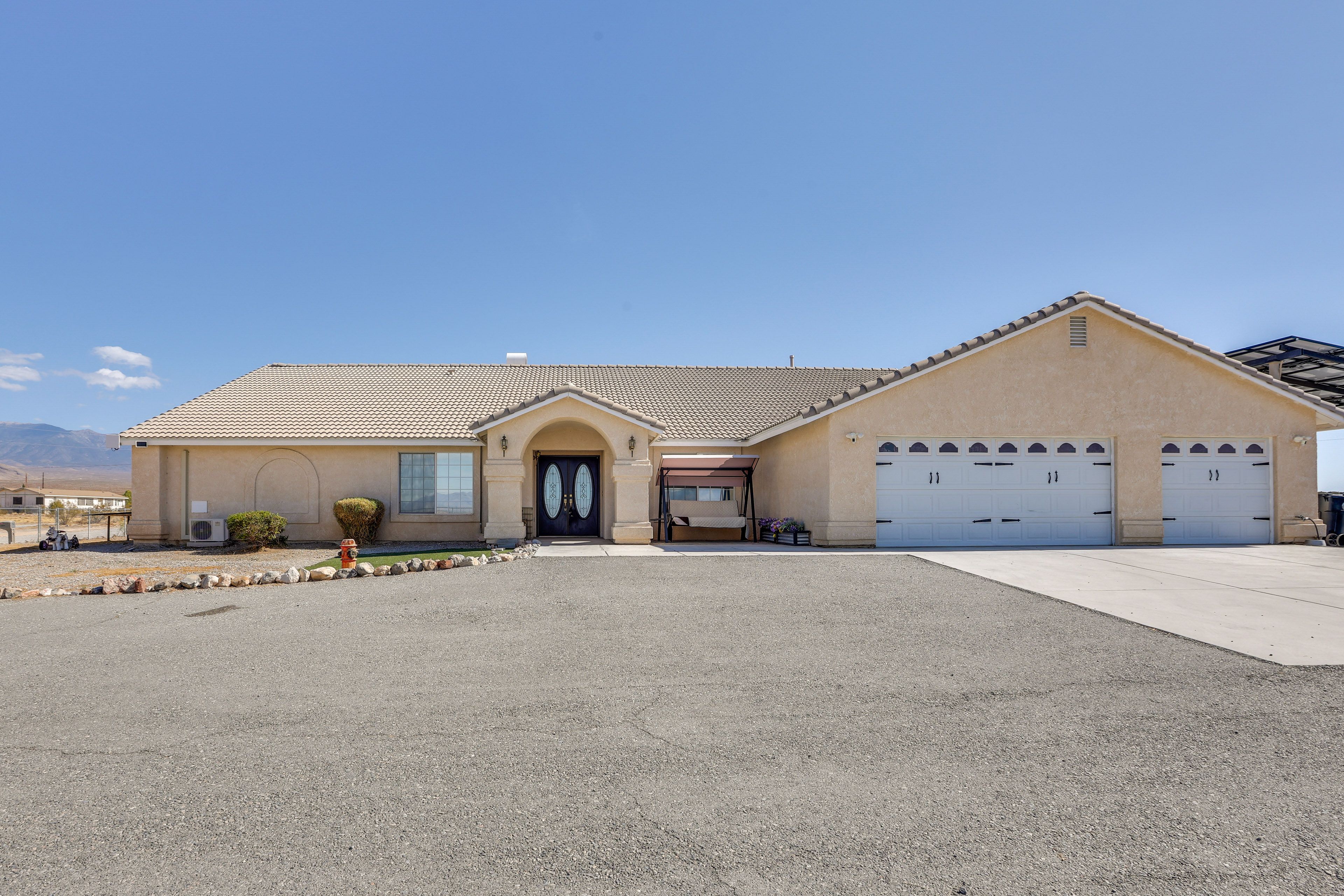 Pahrump Vacation Rental | 4BR | 2BA | Half Step Required | 2,800 Sq Ft