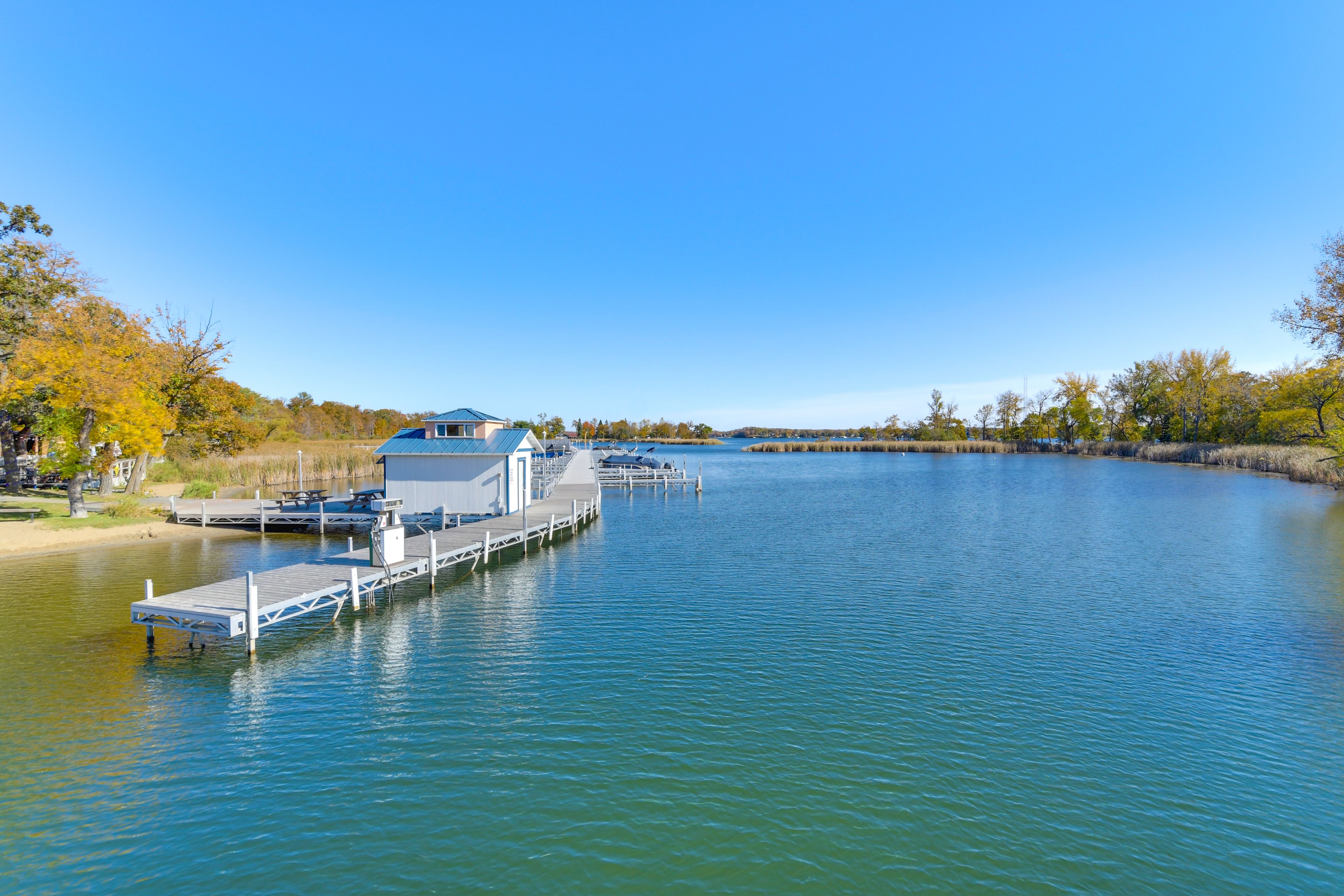 Walk to Marina on Detroit Lake