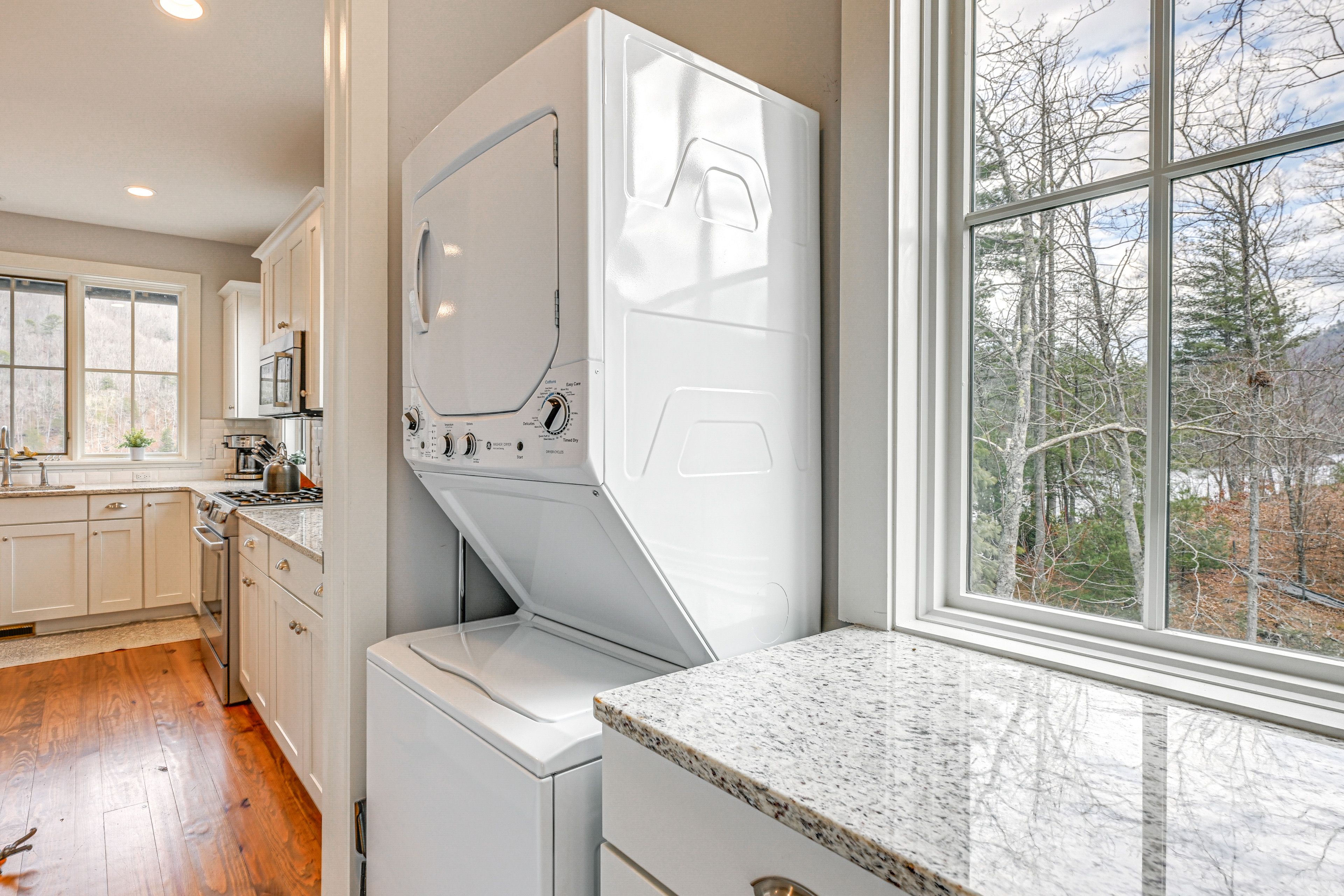 Laundry Room | Upper Floor | Washer & Dryer