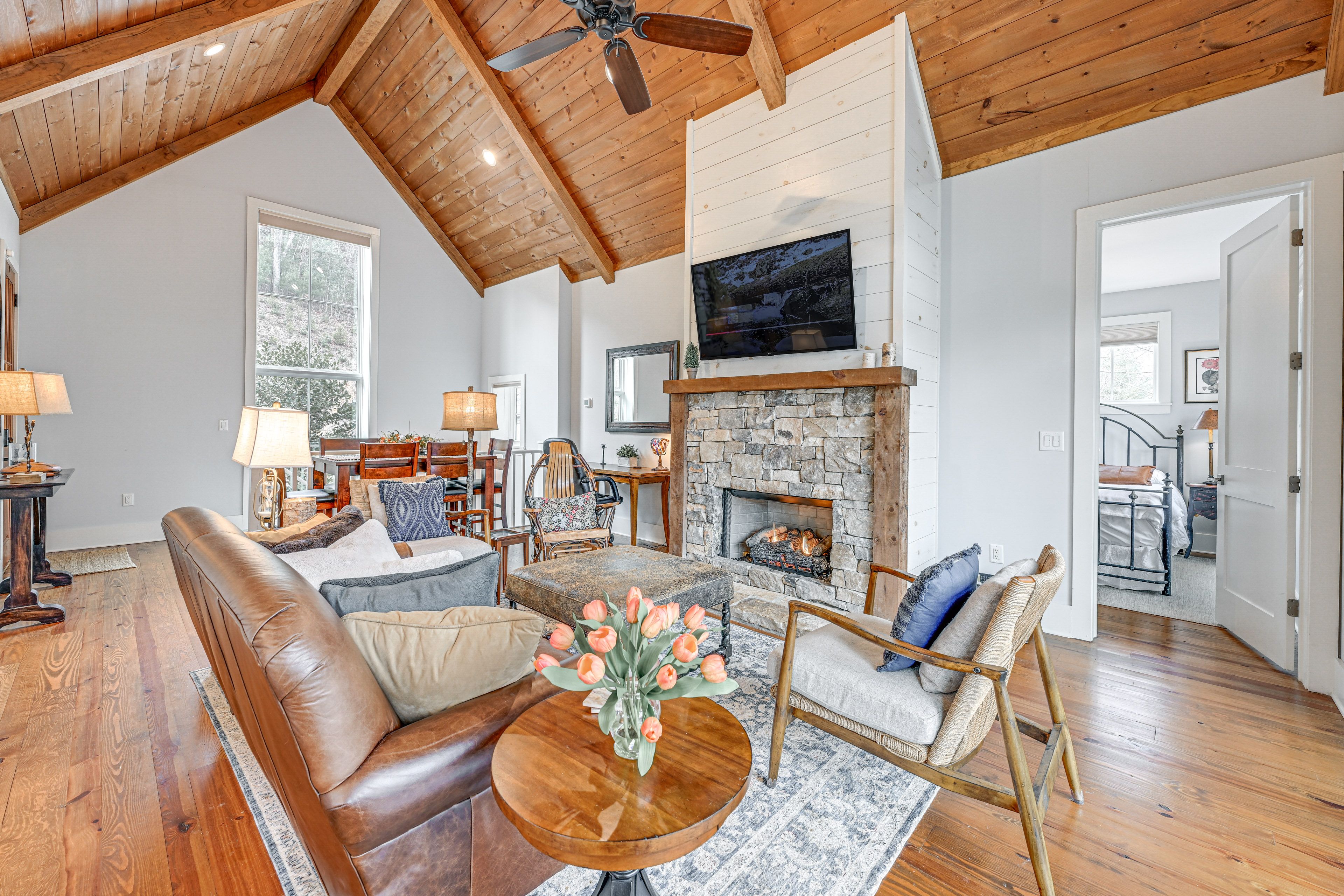 Living Room | Upper Floor | Central A/C & Heating