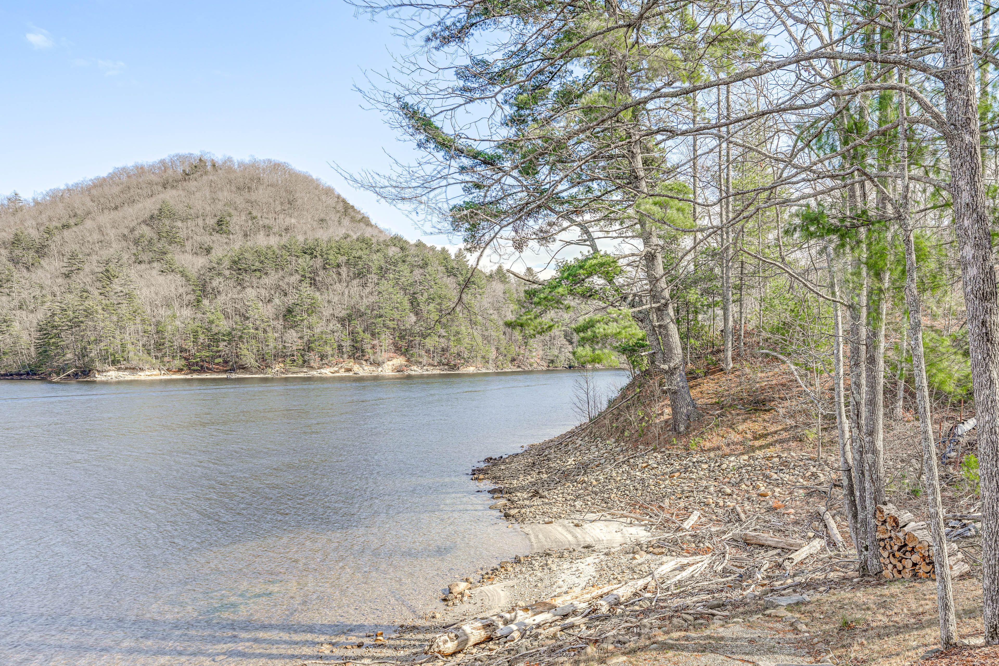 Lake Access