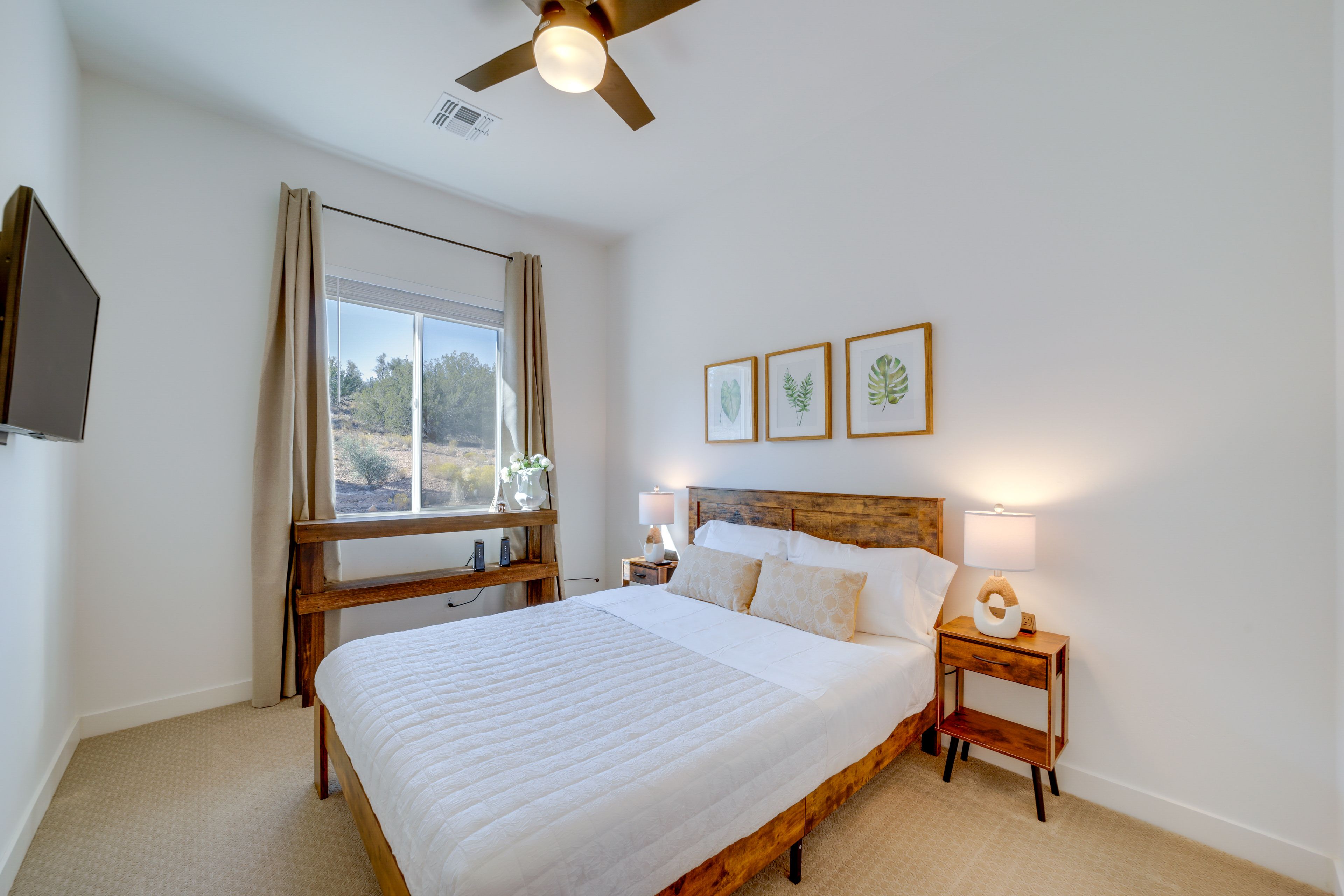 Bedroom 2 | Queen Bed | Linens Provided