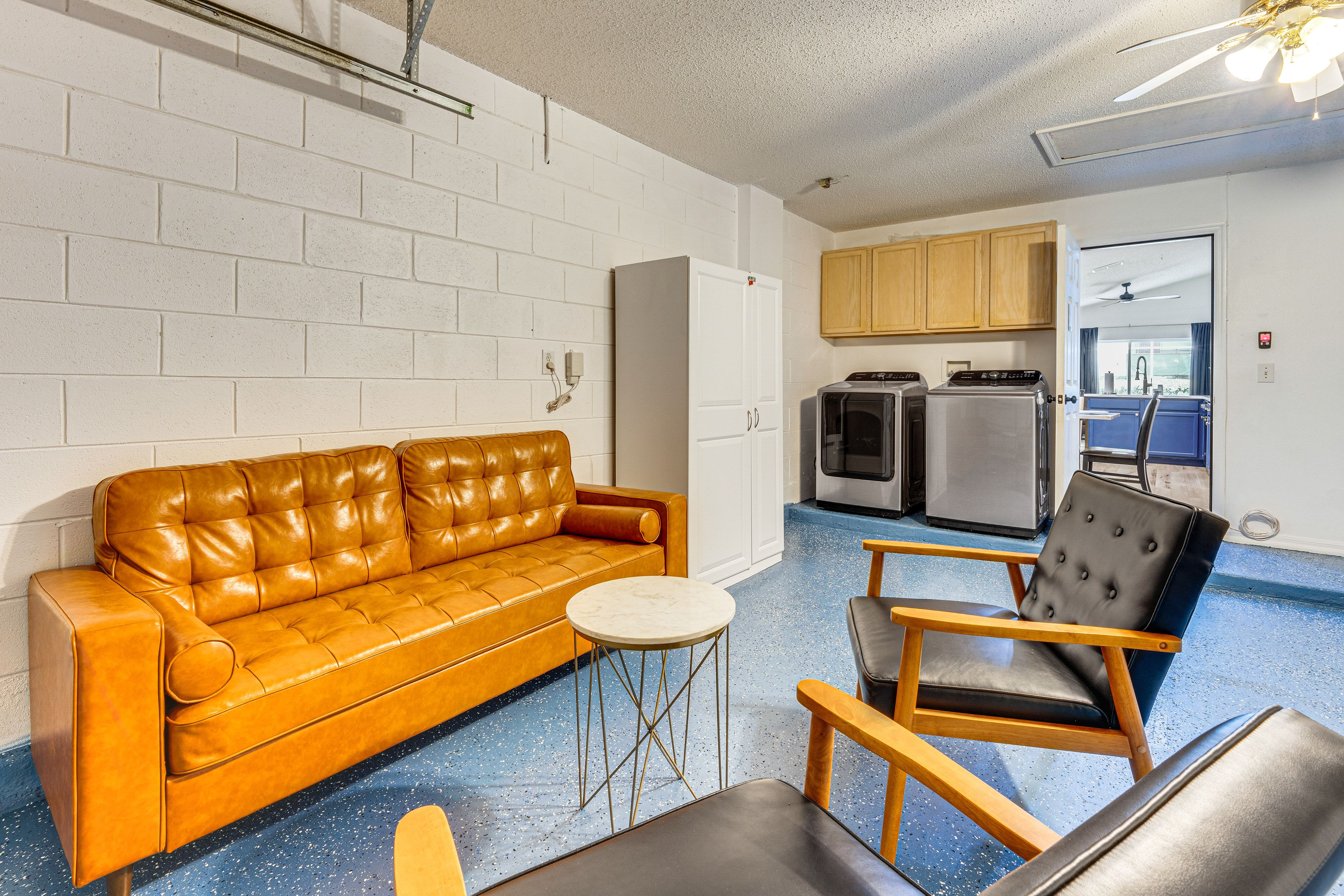 Additional Living Area | Garage | Washer/Dryer