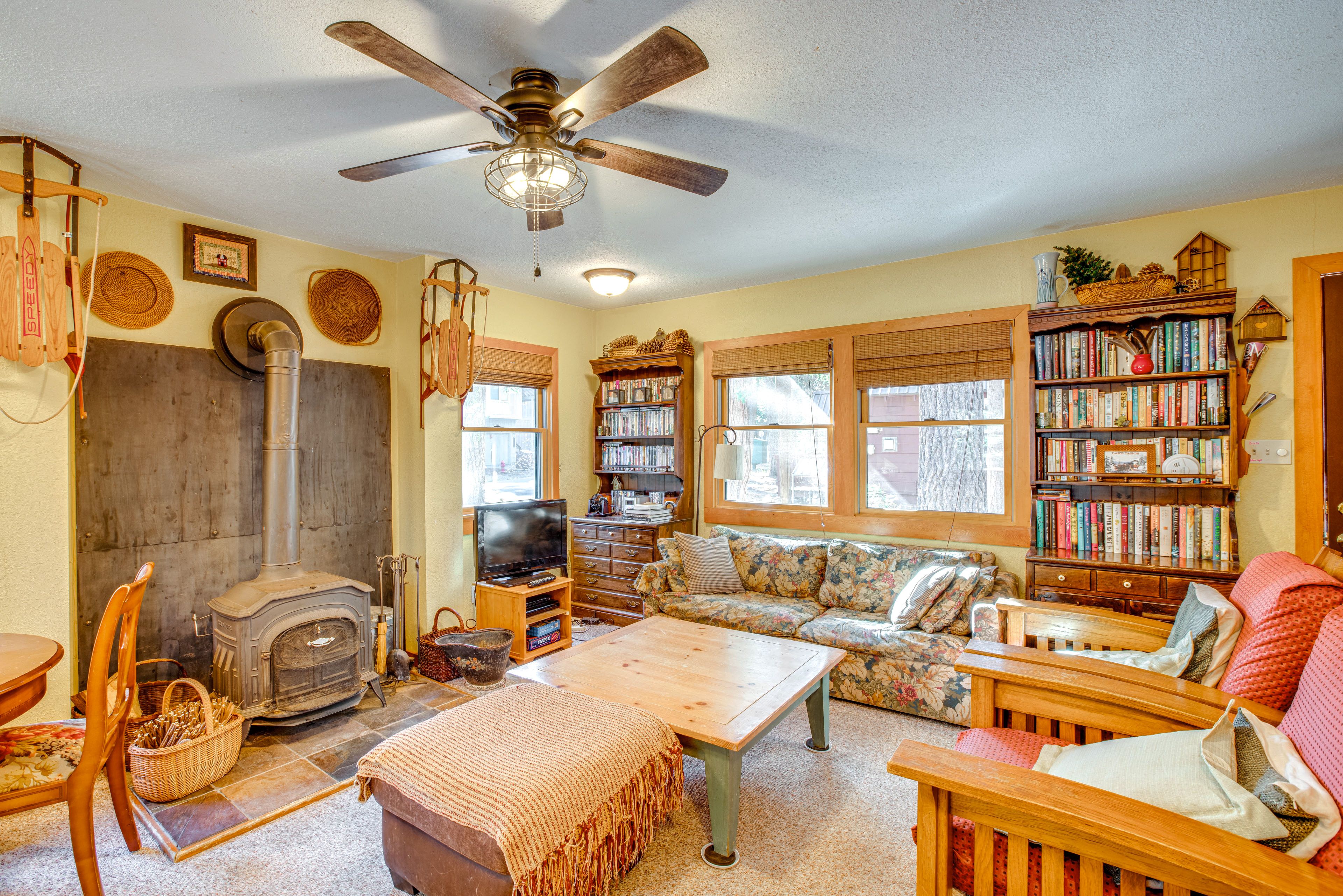 Living Room | Smart TV | Wood-Burning Stove | Queen Sleeper Sofa | 1st Floor