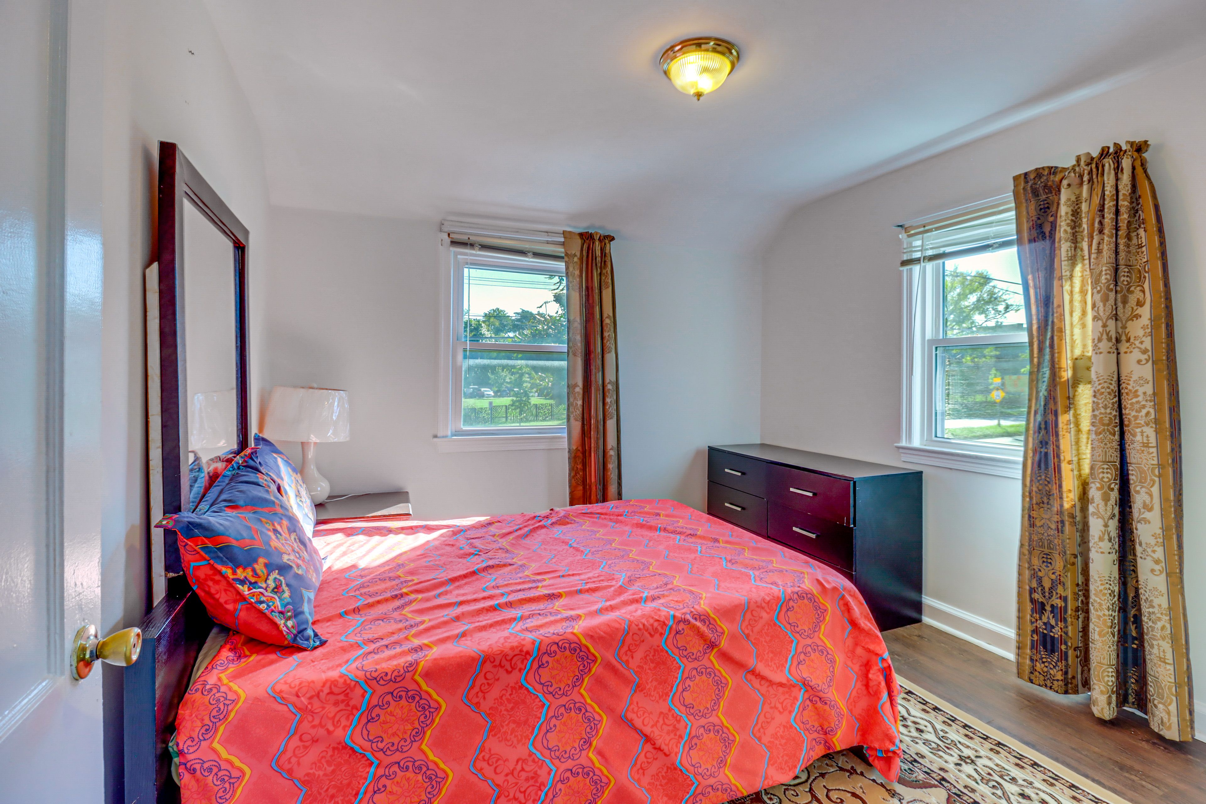 Bedroom 2 | Queen Bed | 2nd Floor