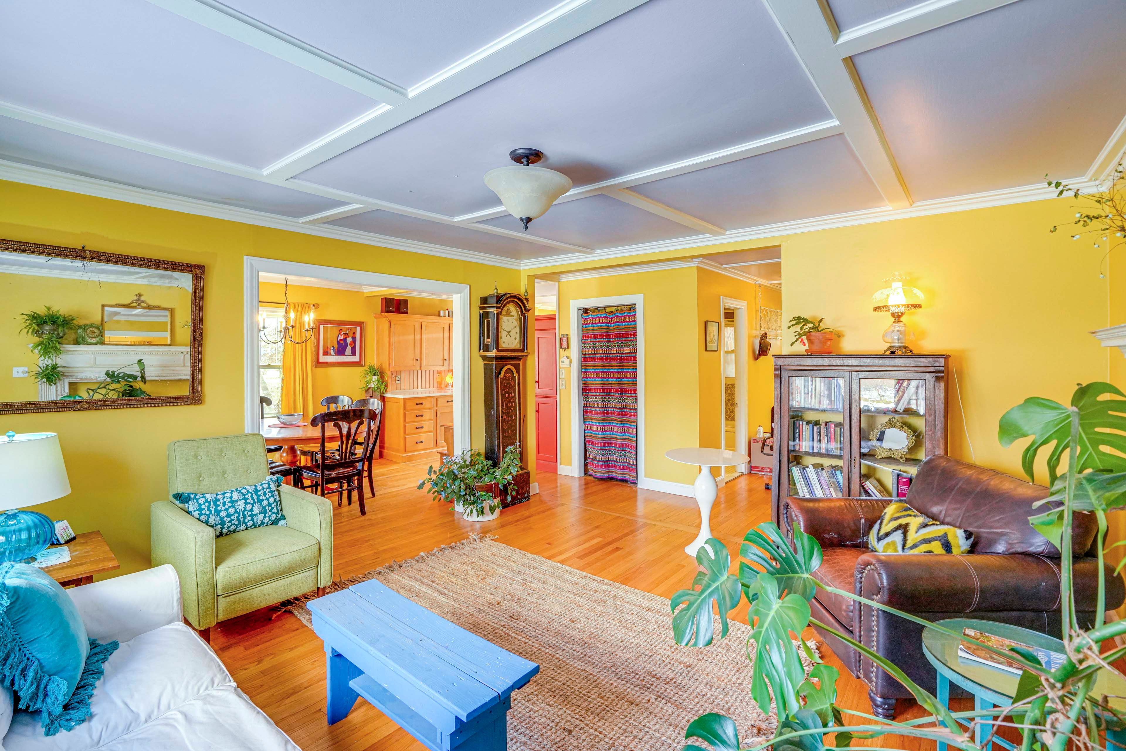 Living Room | Books | Main Level